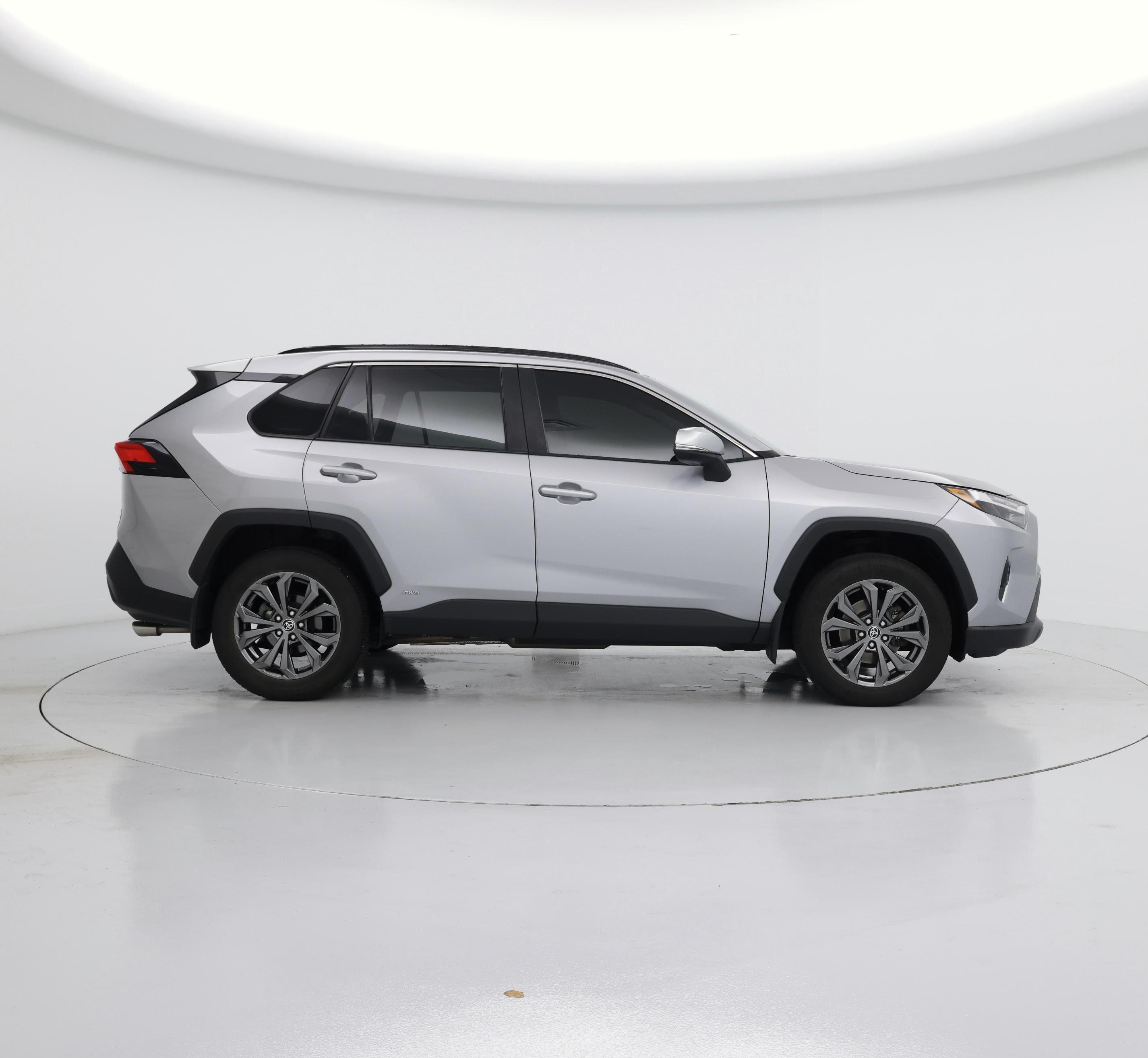 Thumbnail: 2022 Toyota RAV4 - 7