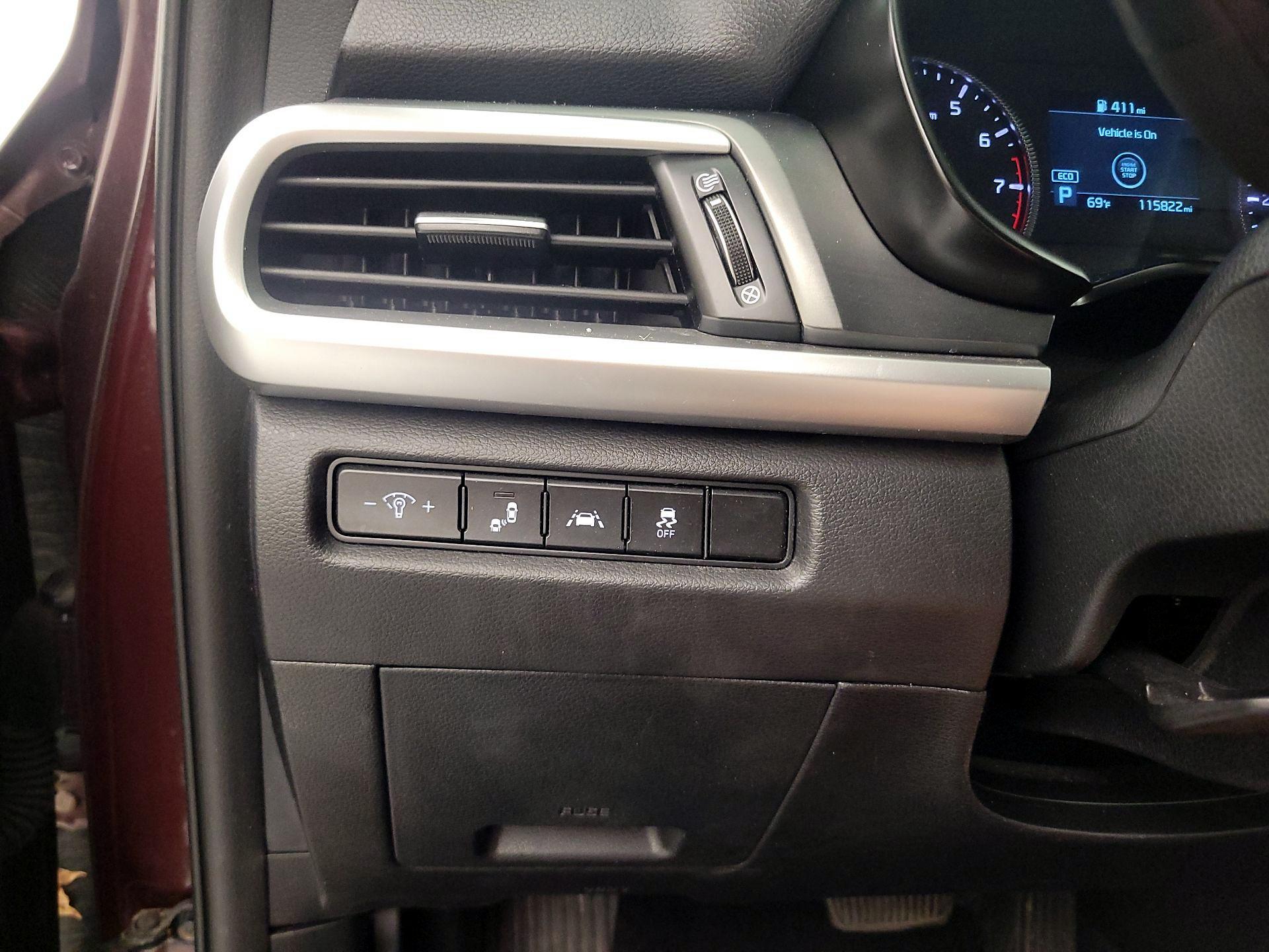 Thumbnail: 2020 Kia Telluride - 13