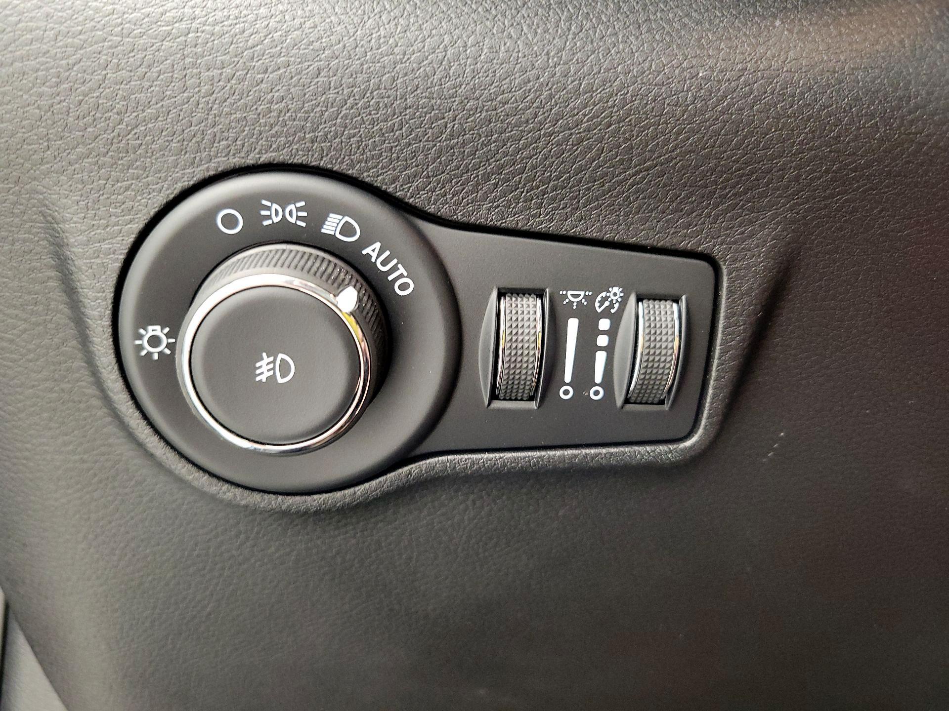 Thumbnail: 2025 Jeep Compass - 13