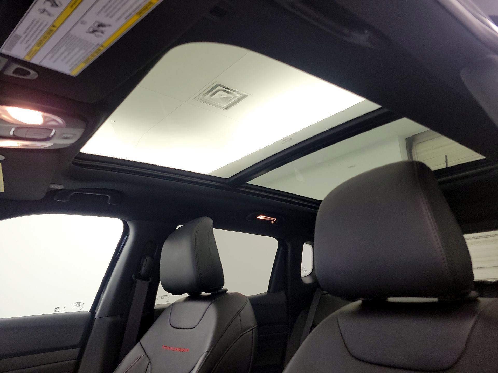 Thumbnail: 2025 Jeep Compass - 20