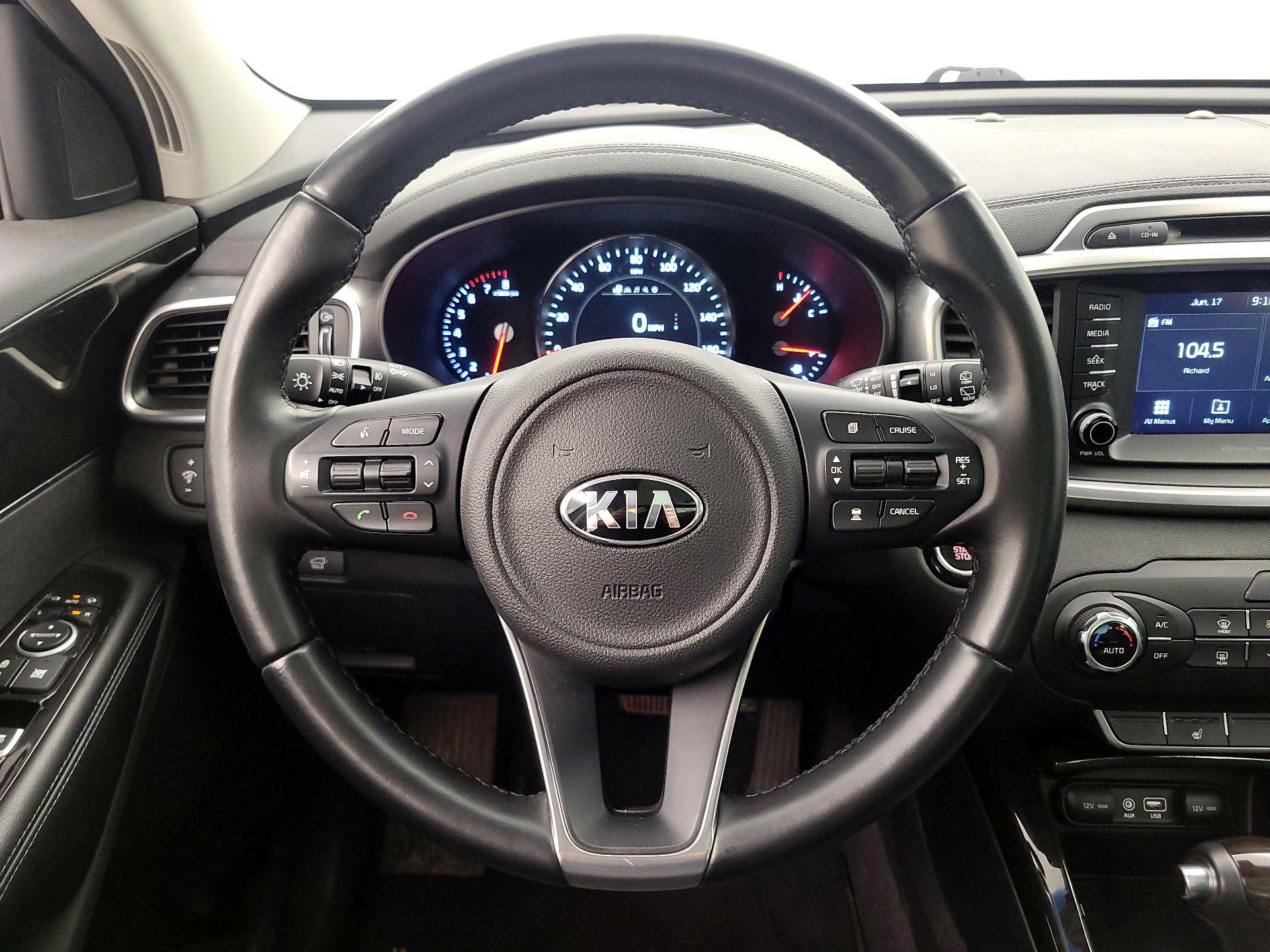 Thumbnail: 2018 Kia Sorento - 10