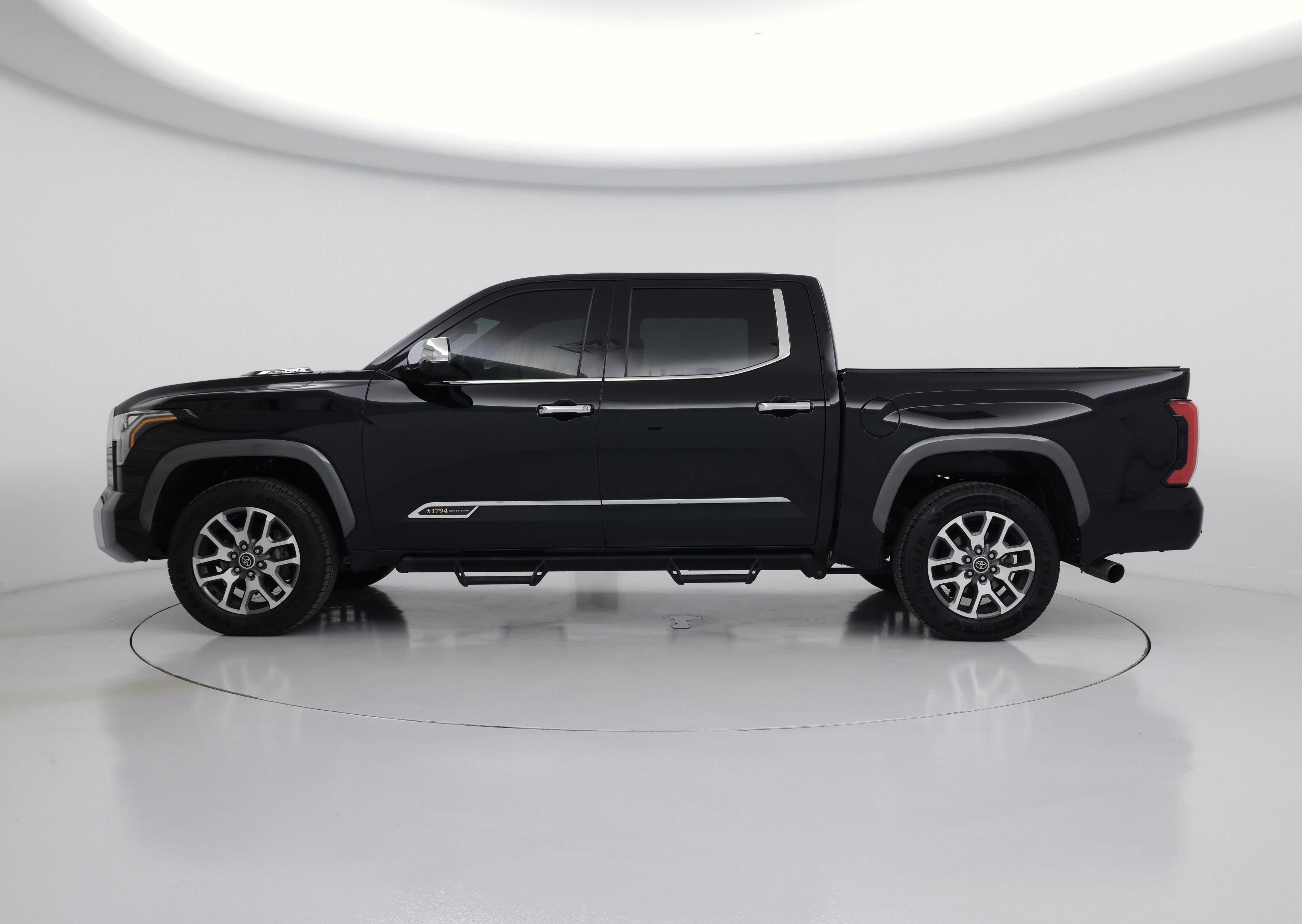 Thumbnail: 2022 Toyota Tundra - 3
