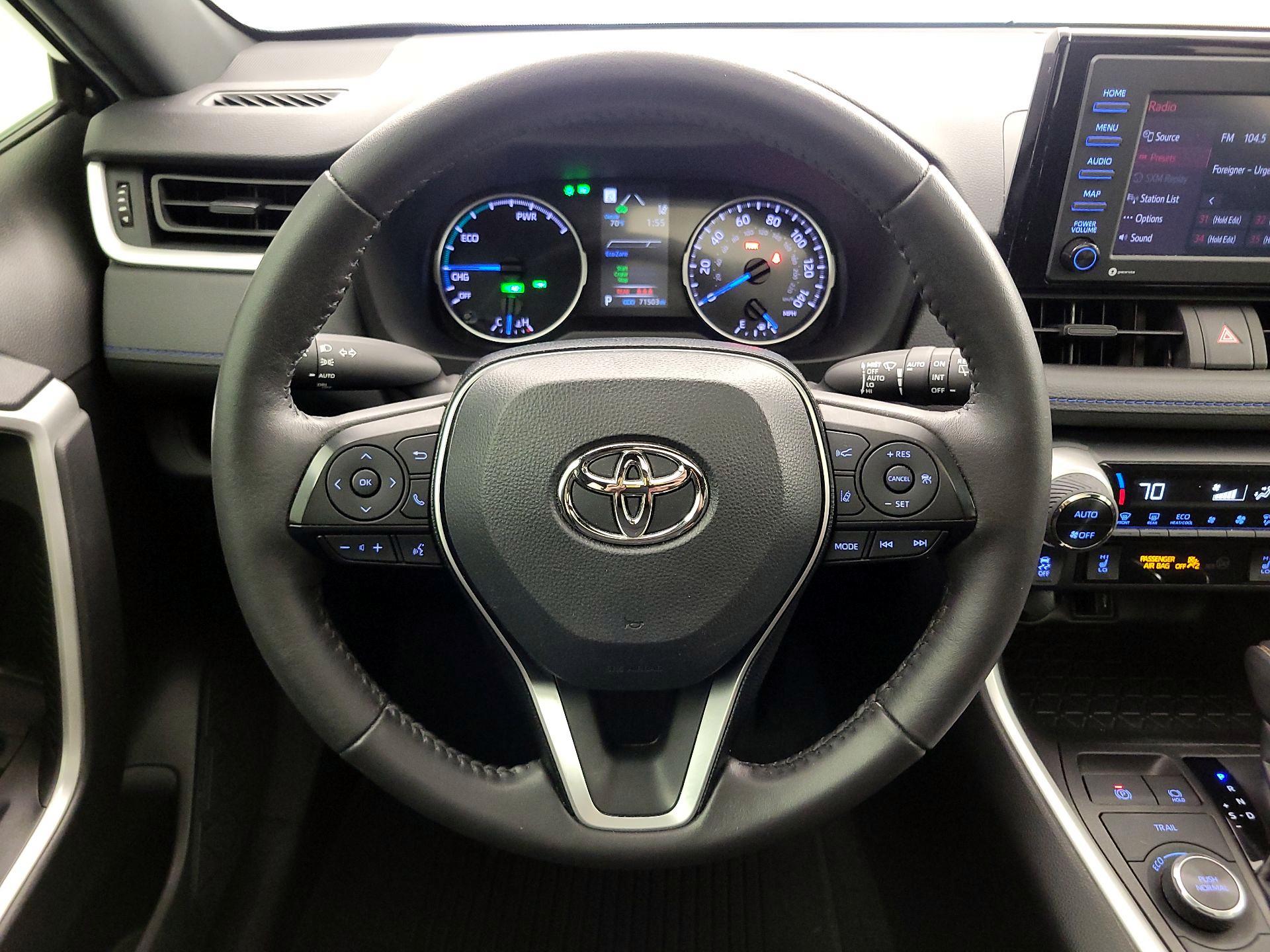 Thumbnail: 2022 Toyota RAV4 - 10