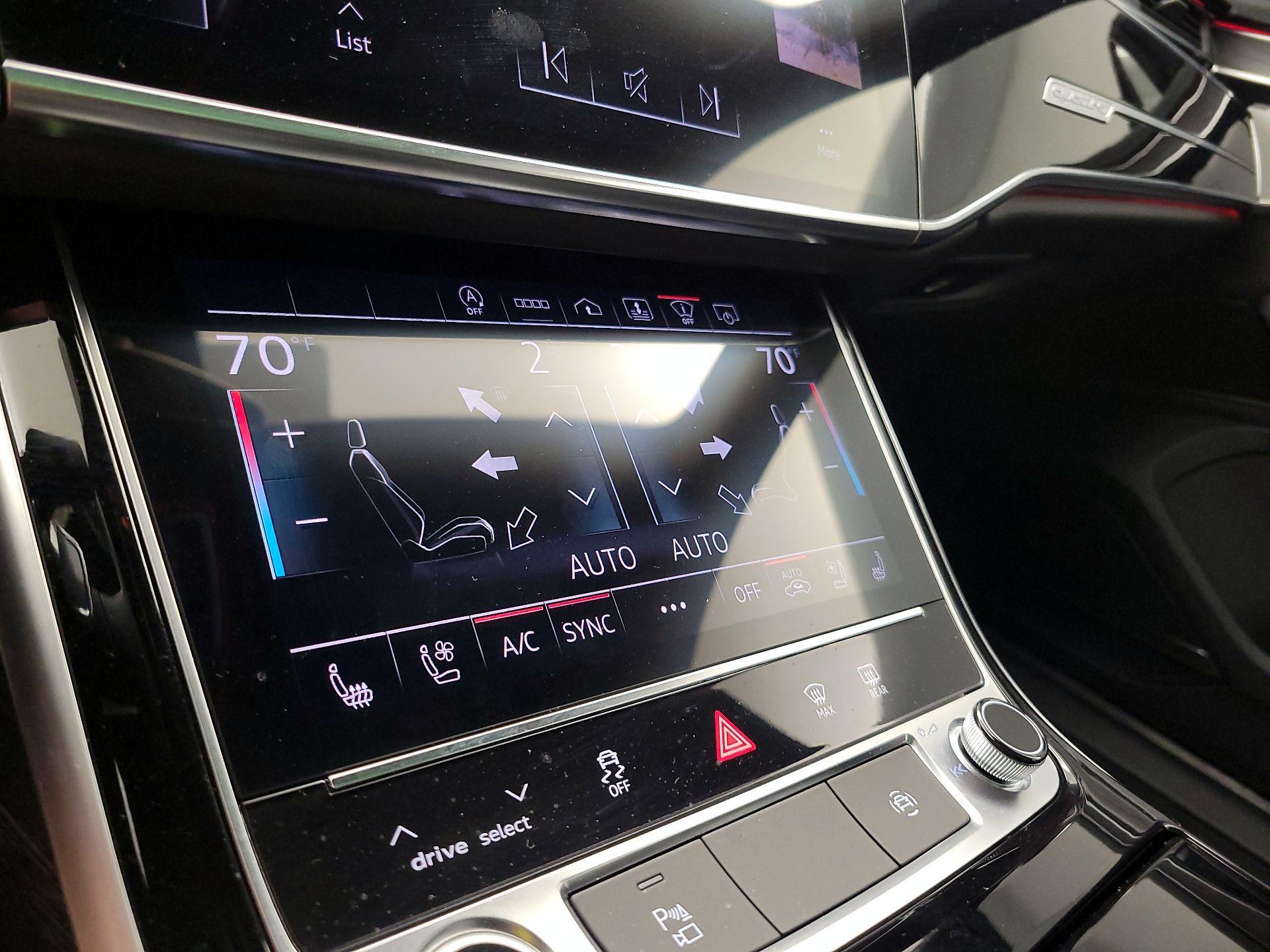 Thumbnail: 2021 Audi A8 - 17
