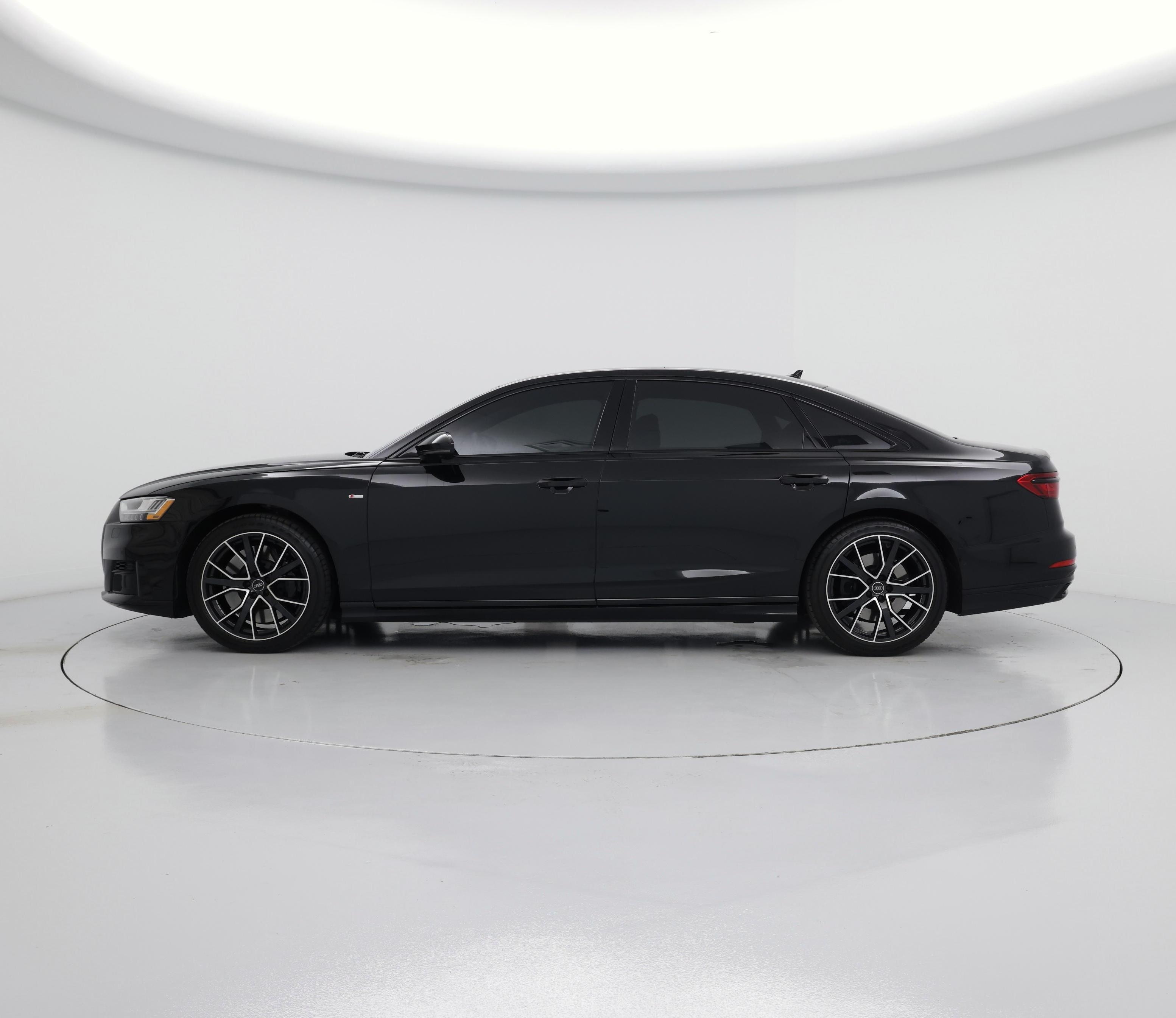 Thumbnail: 2021 Audi A8 - 3