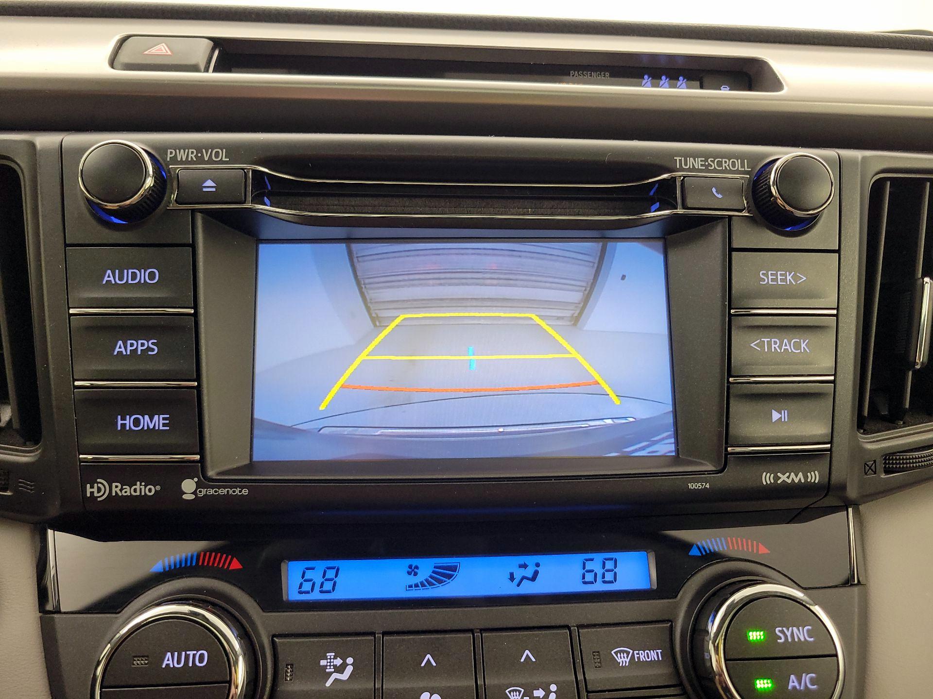 Thumbnail: 2018 Toyota RAV4 - 14