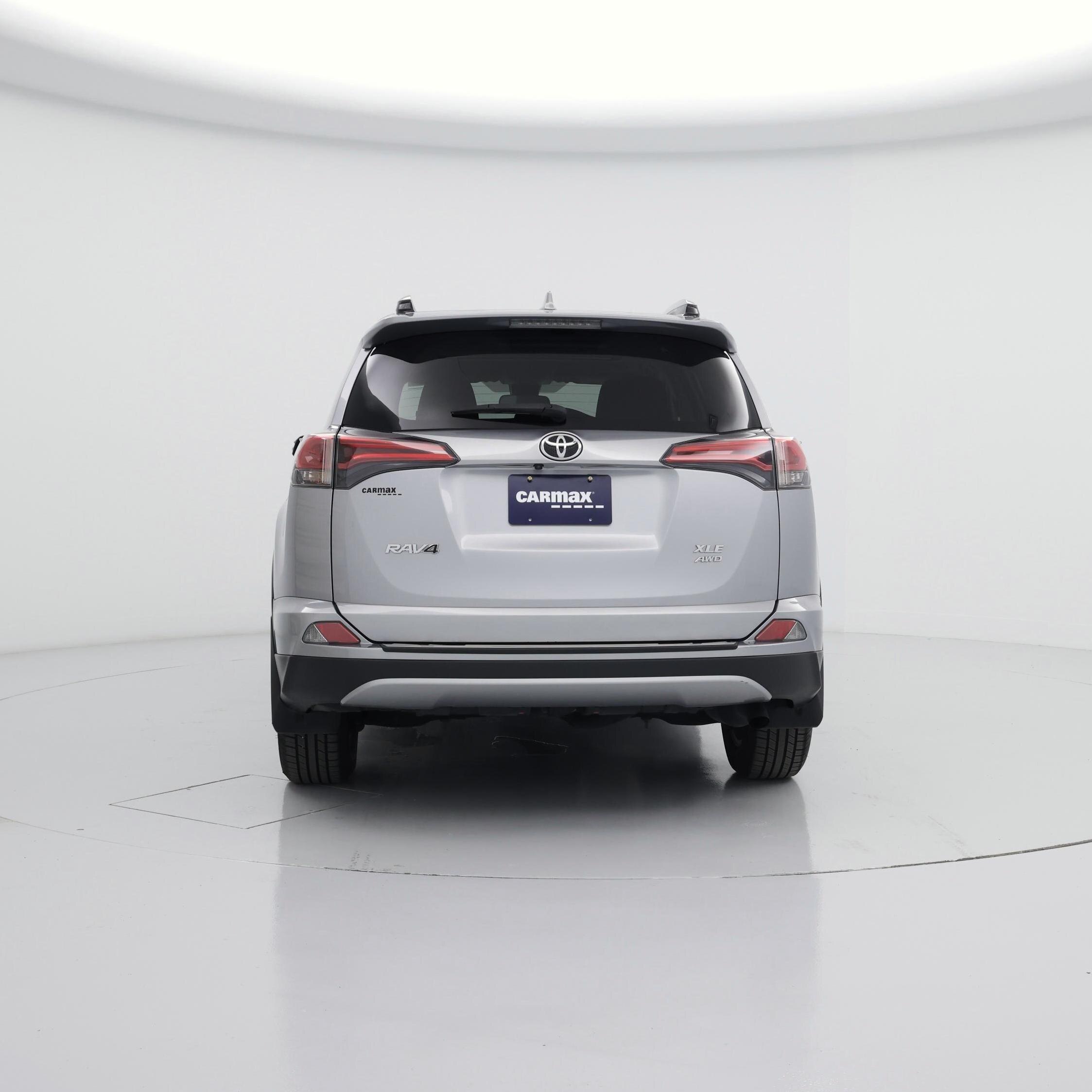 Thumbnail: 2018 Toyota RAV4 - 6