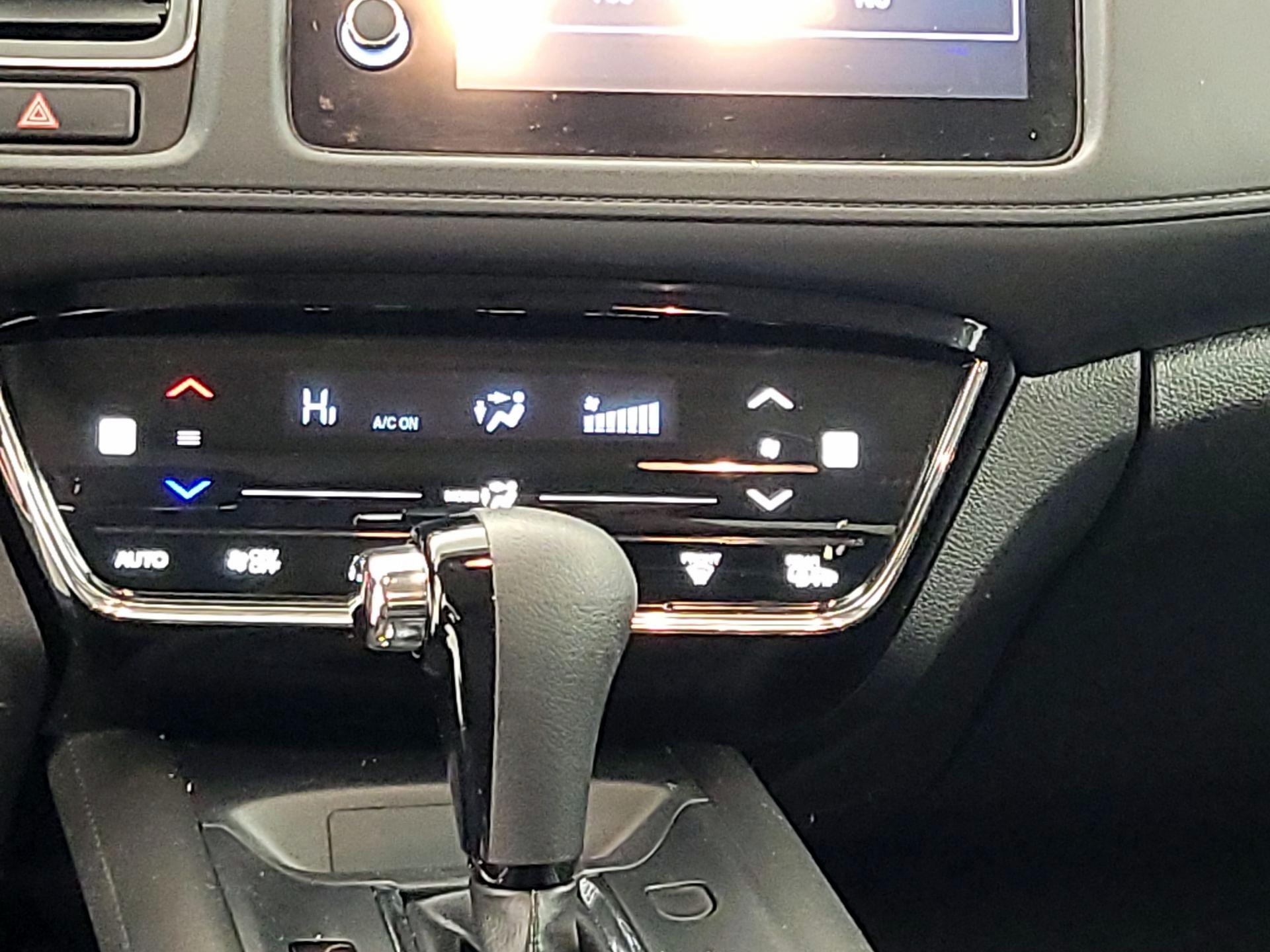 Thumbnail: 2022 Honda HR-V - 16