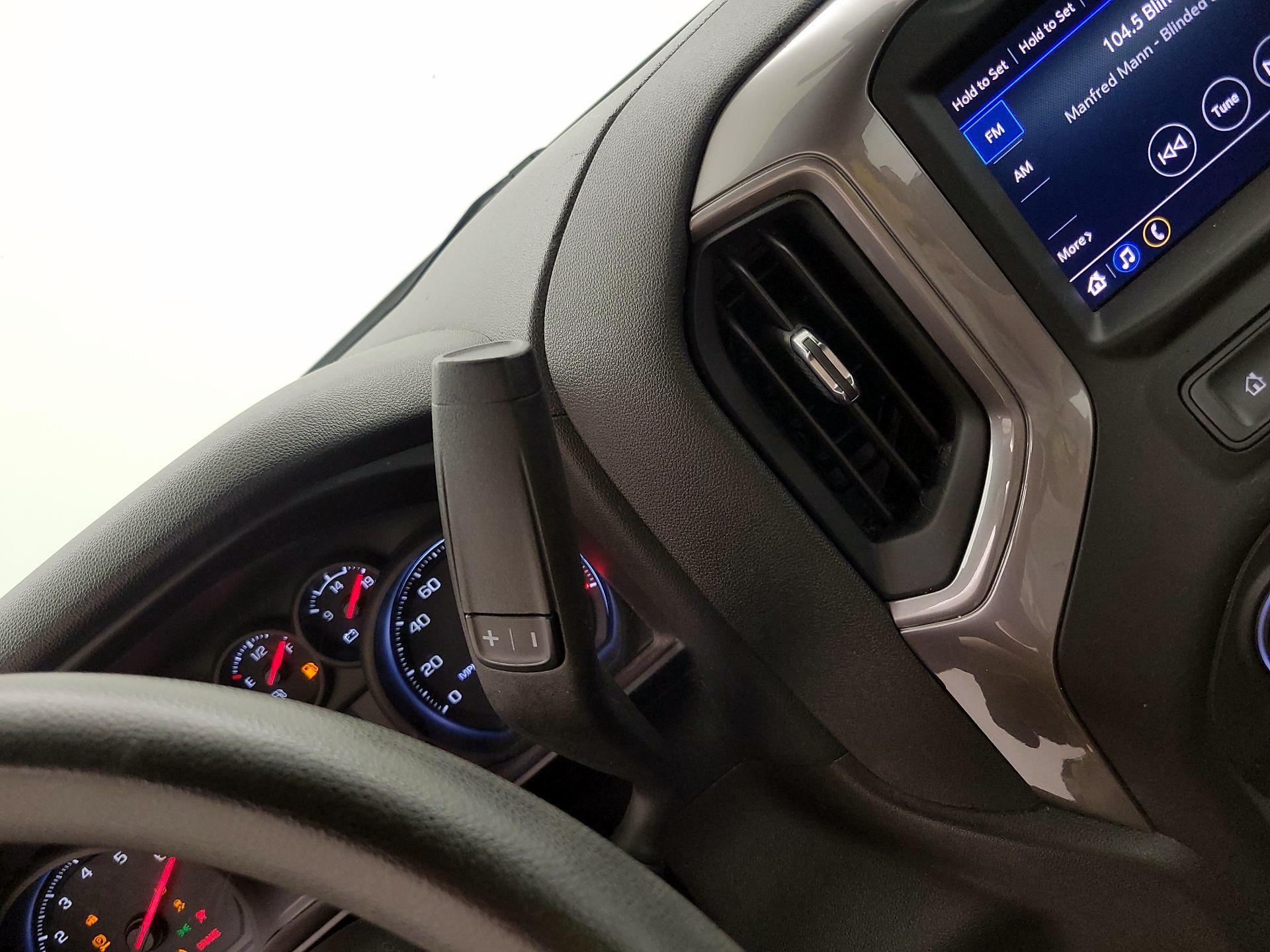 Thumbnail: 2020 Chevrolet Silverado 1500 - 17