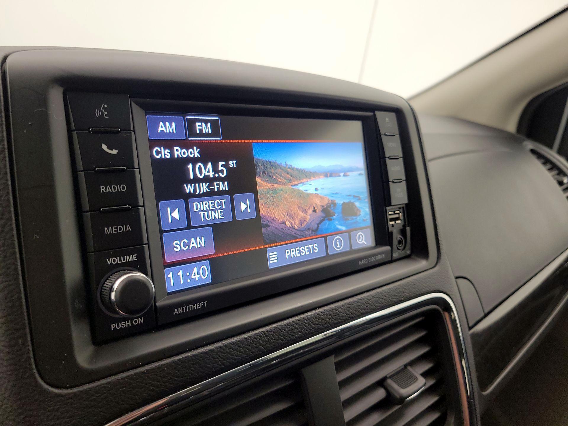 Thumbnail: 2019 Dodge Grand Caravan - 15