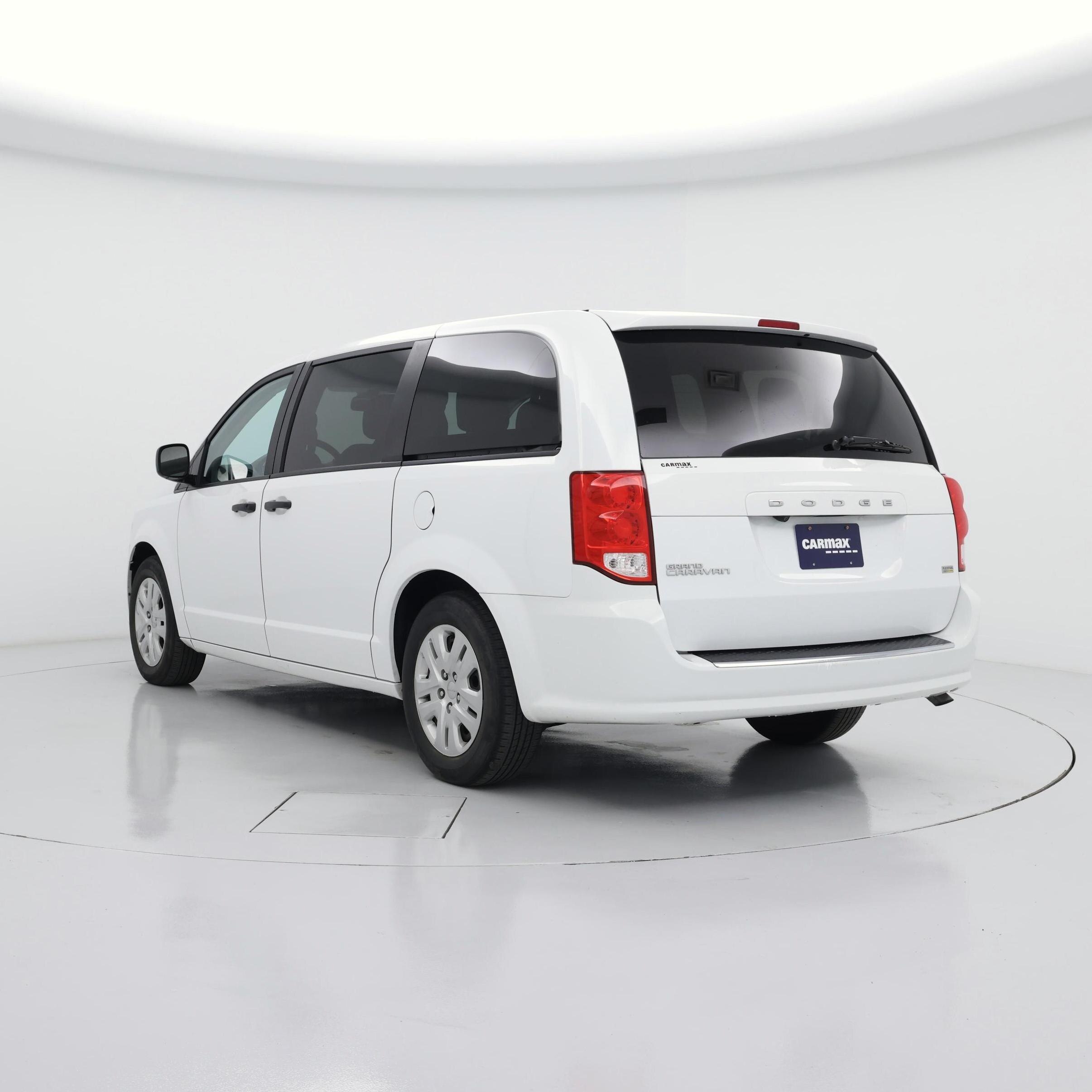 Thumbnail: 2019 Dodge Grand Caravan - 2