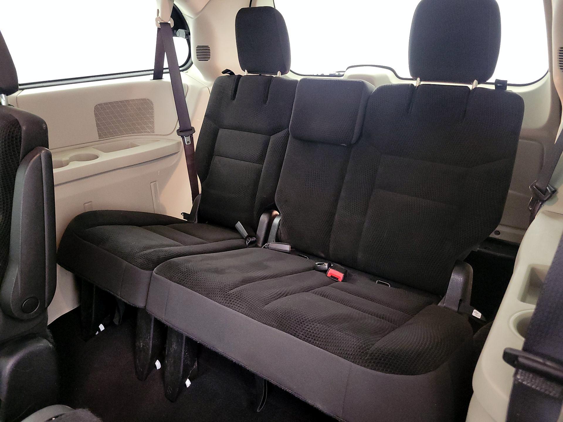 Thumbnail: 2019 Dodge Grand Caravan - 20
