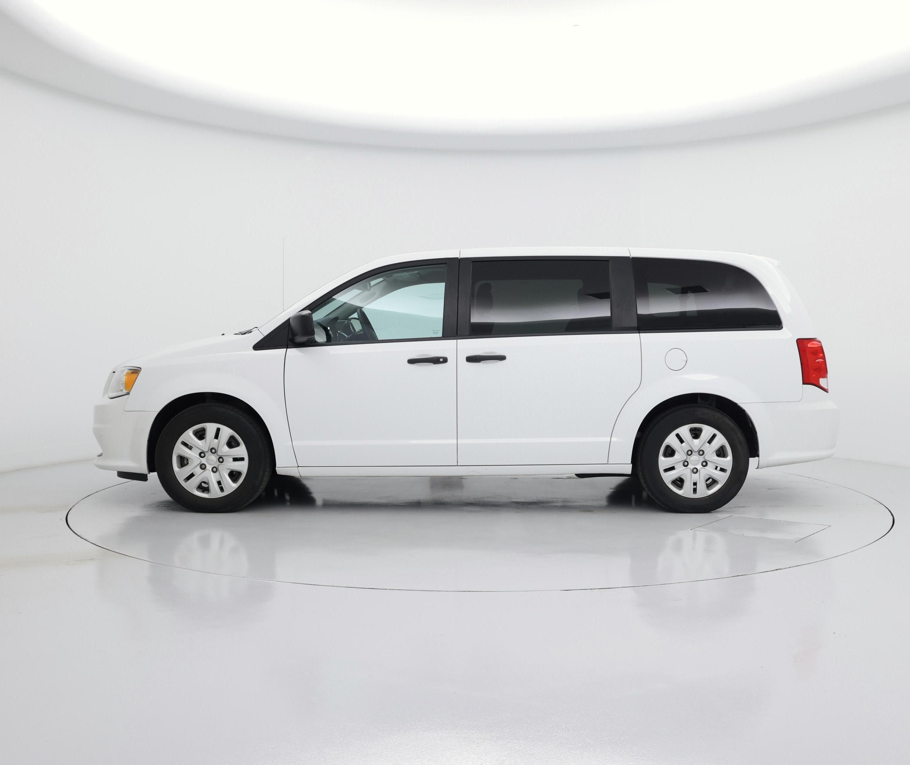 Thumbnail: 2019 Dodge Grand Caravan - 3