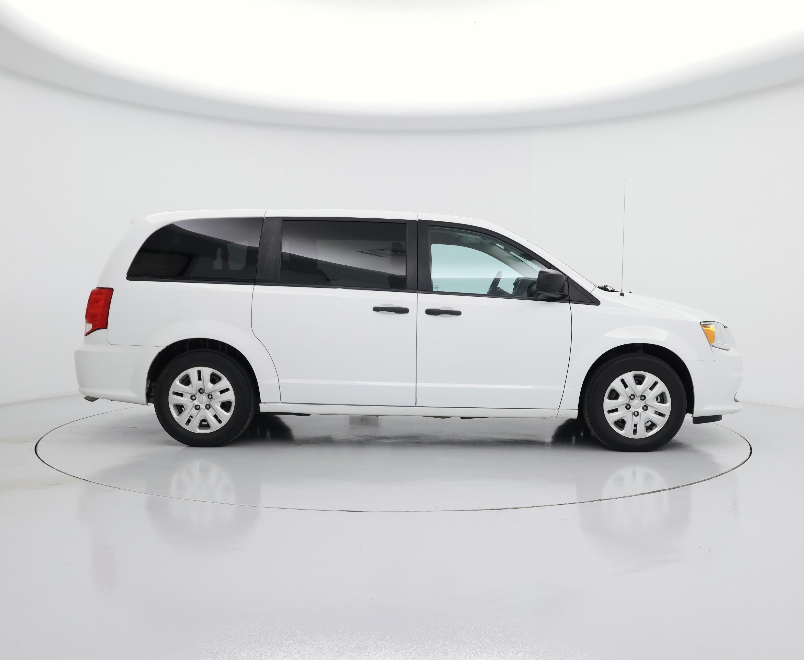 Thumbnail: 2019 Dodge Grand Caravan - 7
