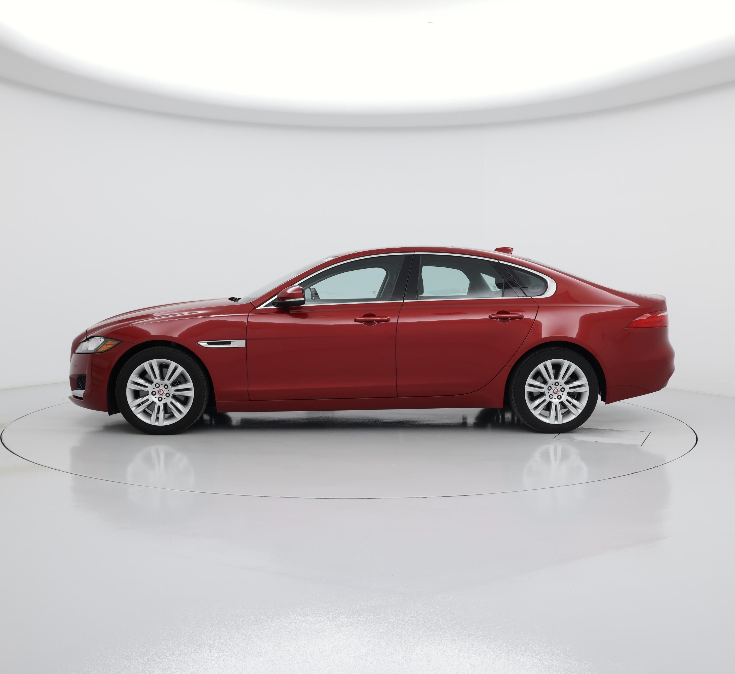 Thumbnail: 2017 Jaguar XF - 3