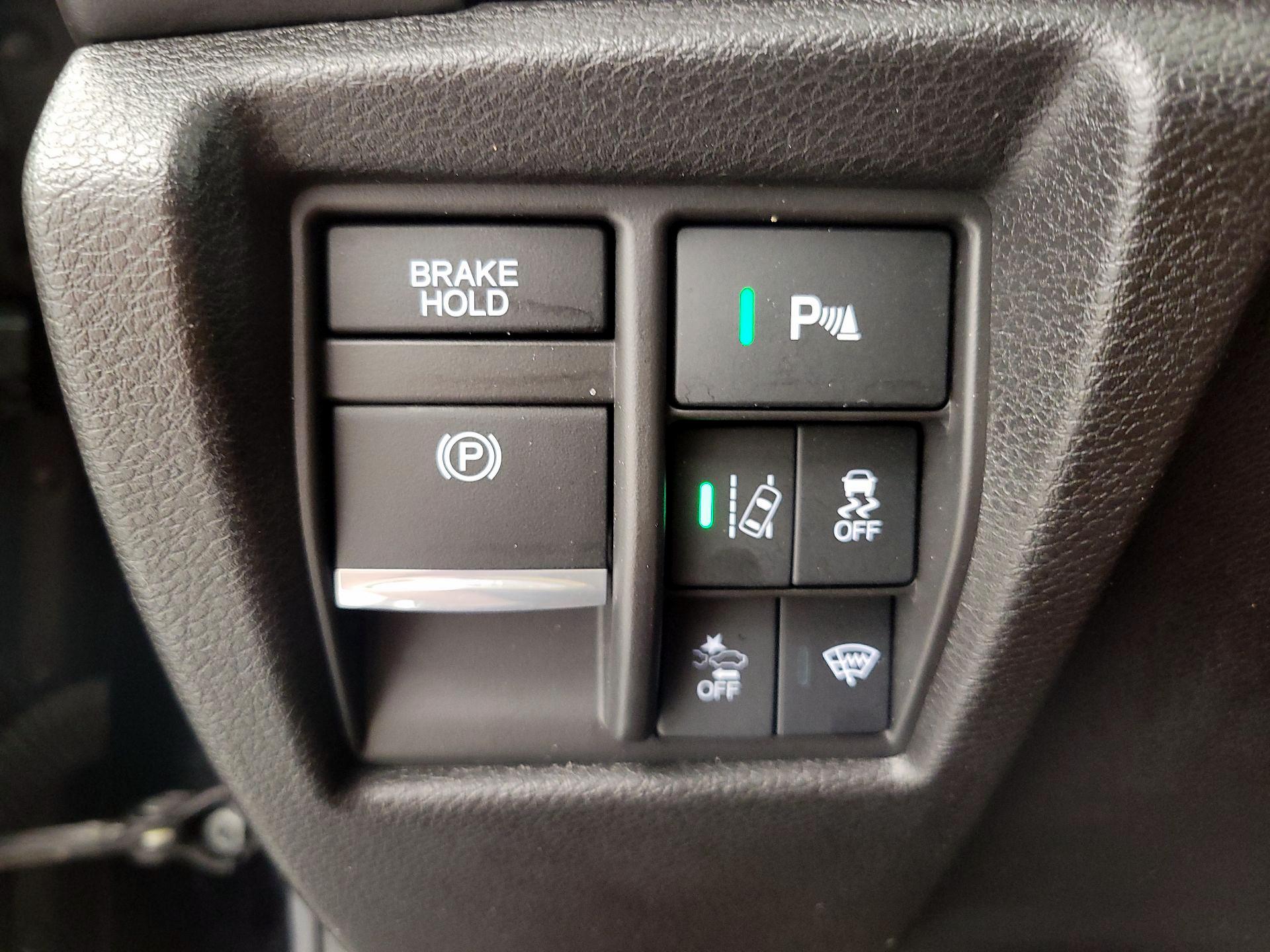 Thumbnail: 2019 Acura MDX - 13