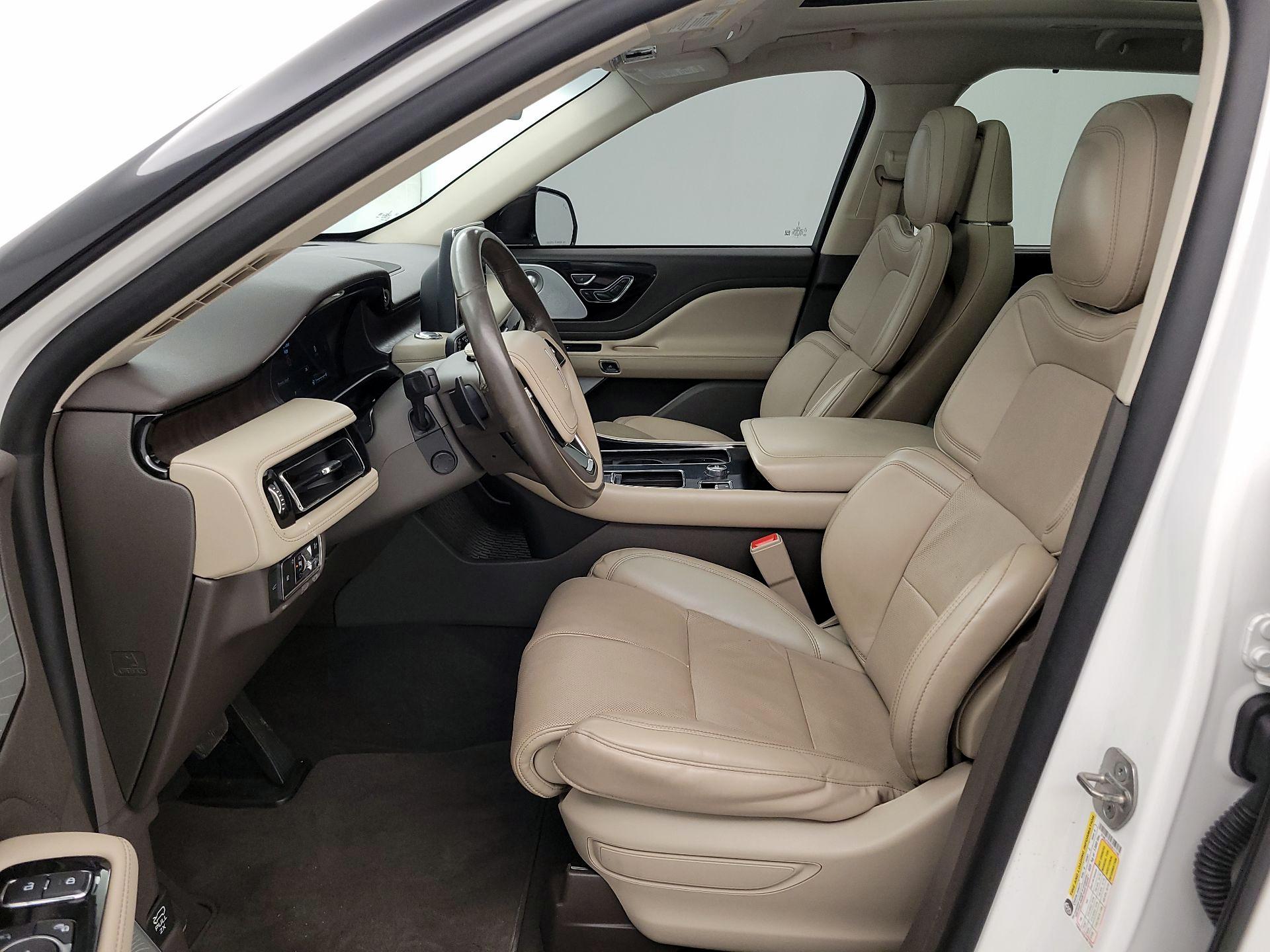 Thumbnail: 2020 Lincoln Aviator - 11
