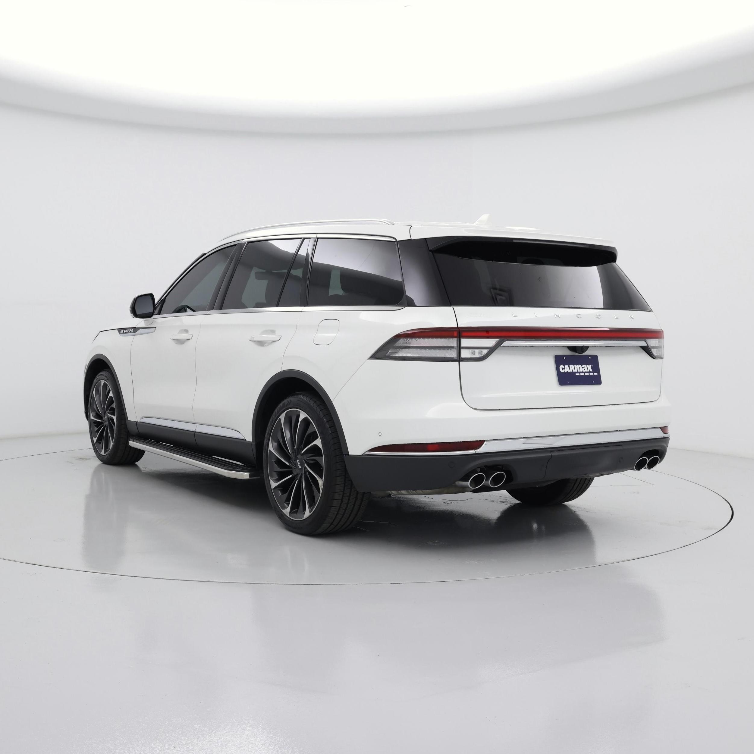 Thumbnail: 2020 Lincoln Aviator - 2