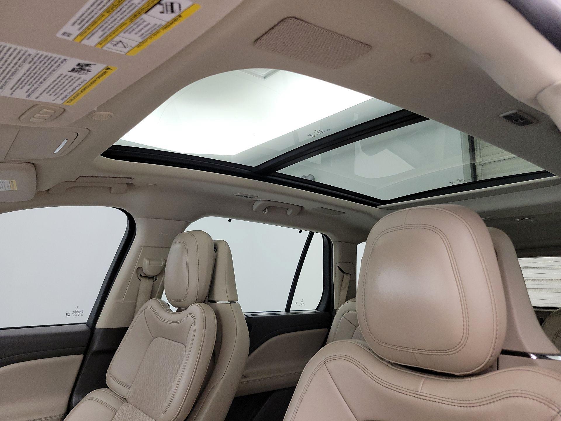 Thumbnail: 2020 Lincoln Aviator - 20