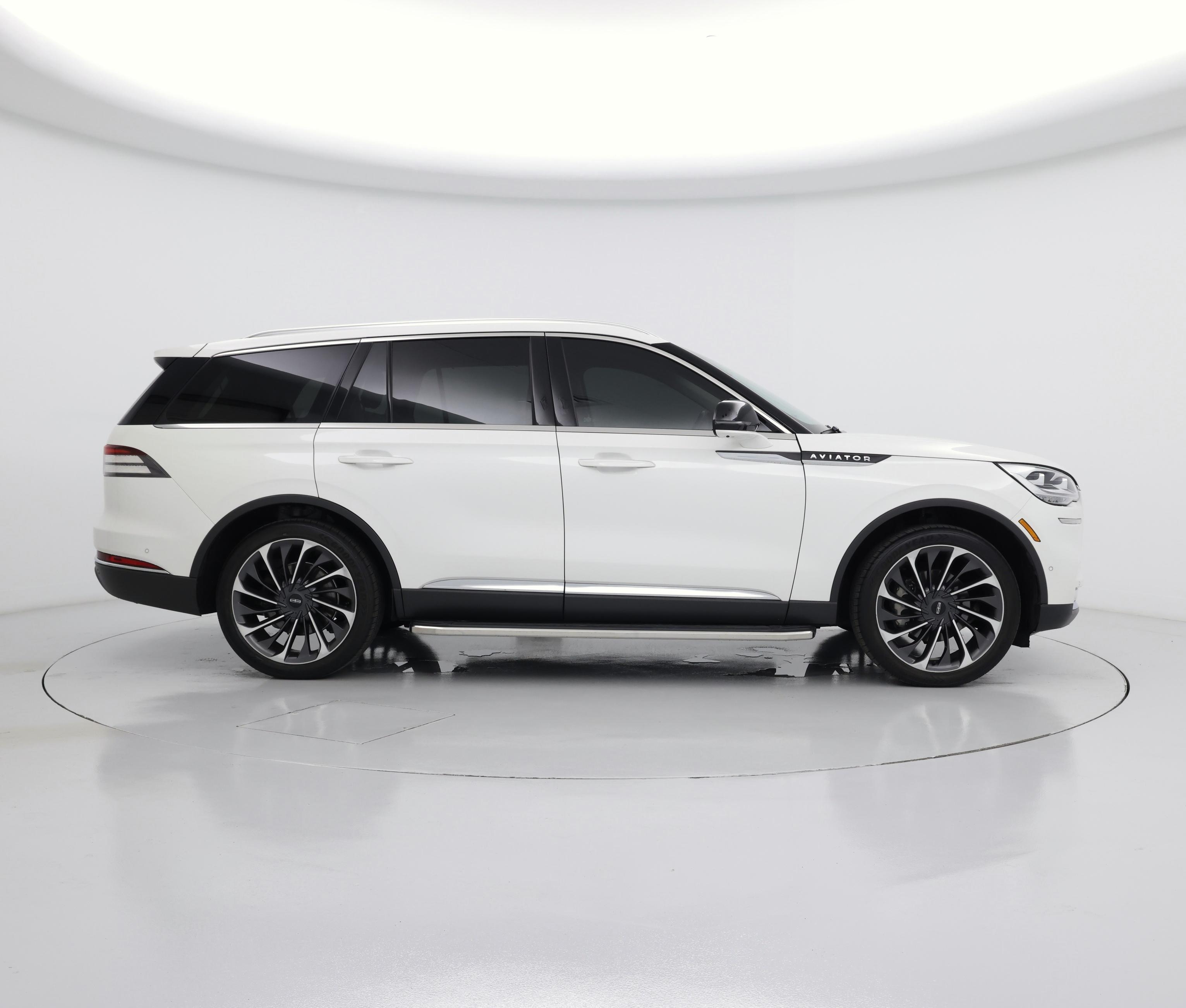Thumbnail: 2020 Lincoln Aviator - 7