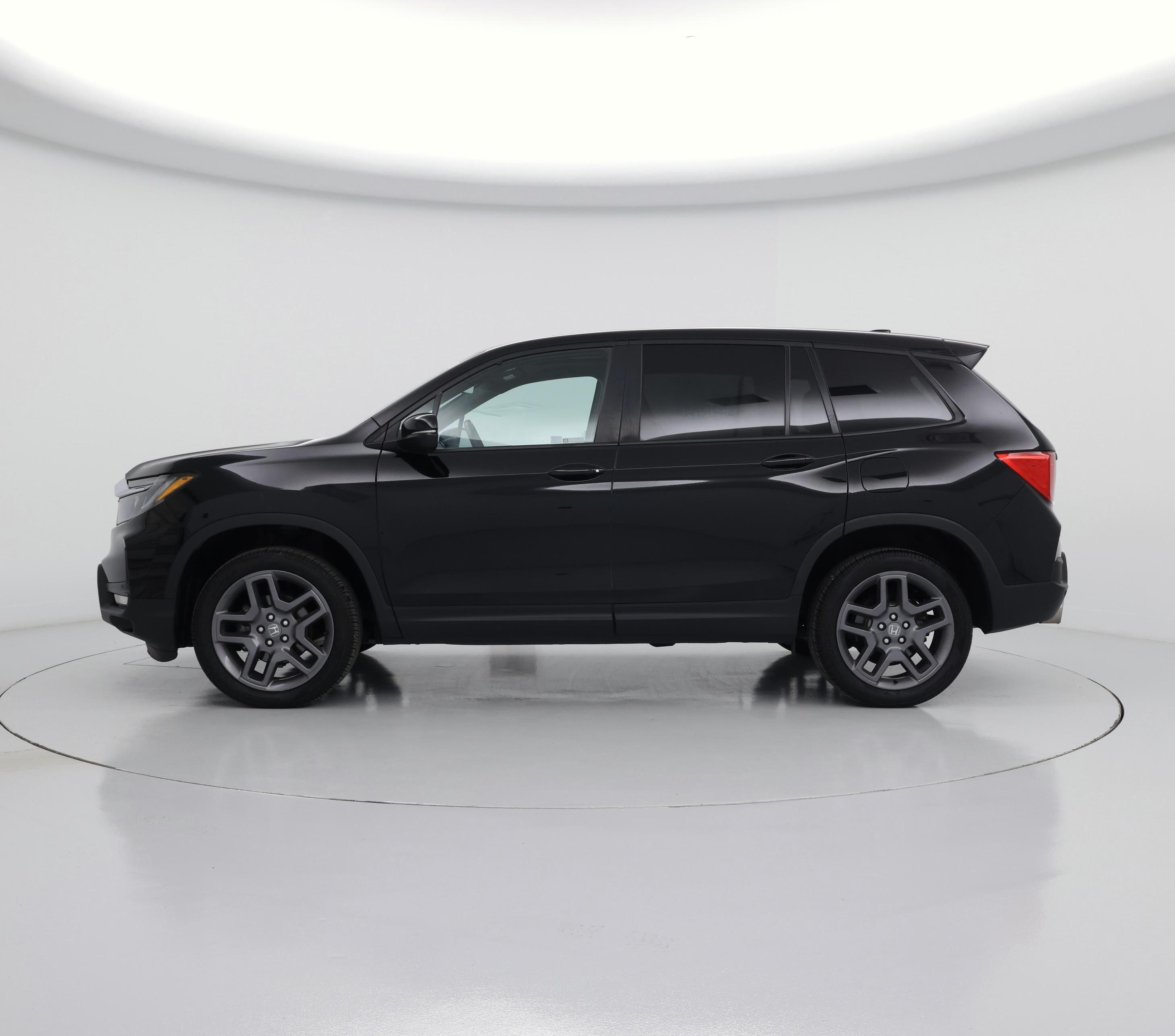 Thumbnail: 2023 Honda Passport - 3