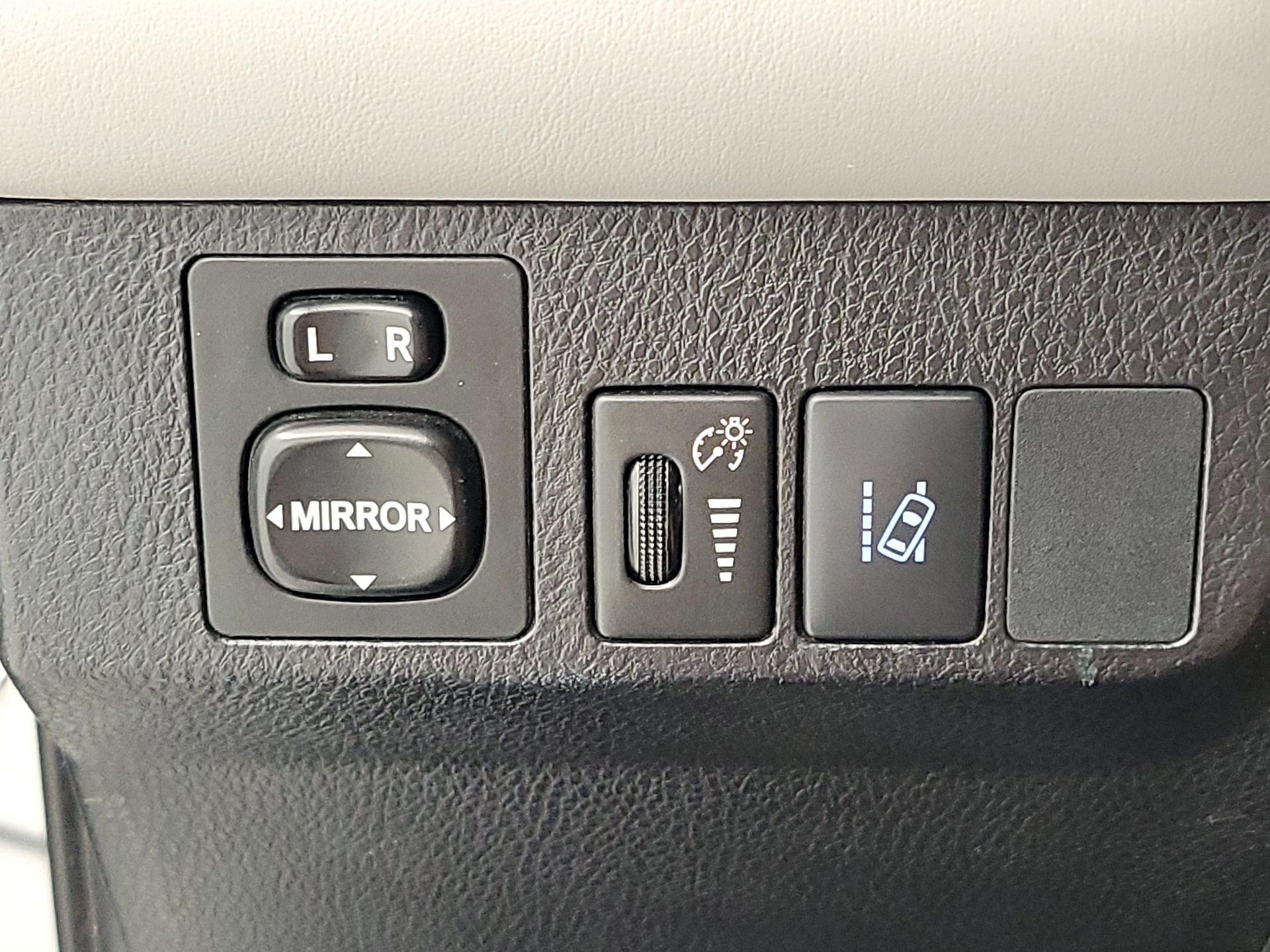 Thumbnail: 2017 Toyota RAV4 - 13