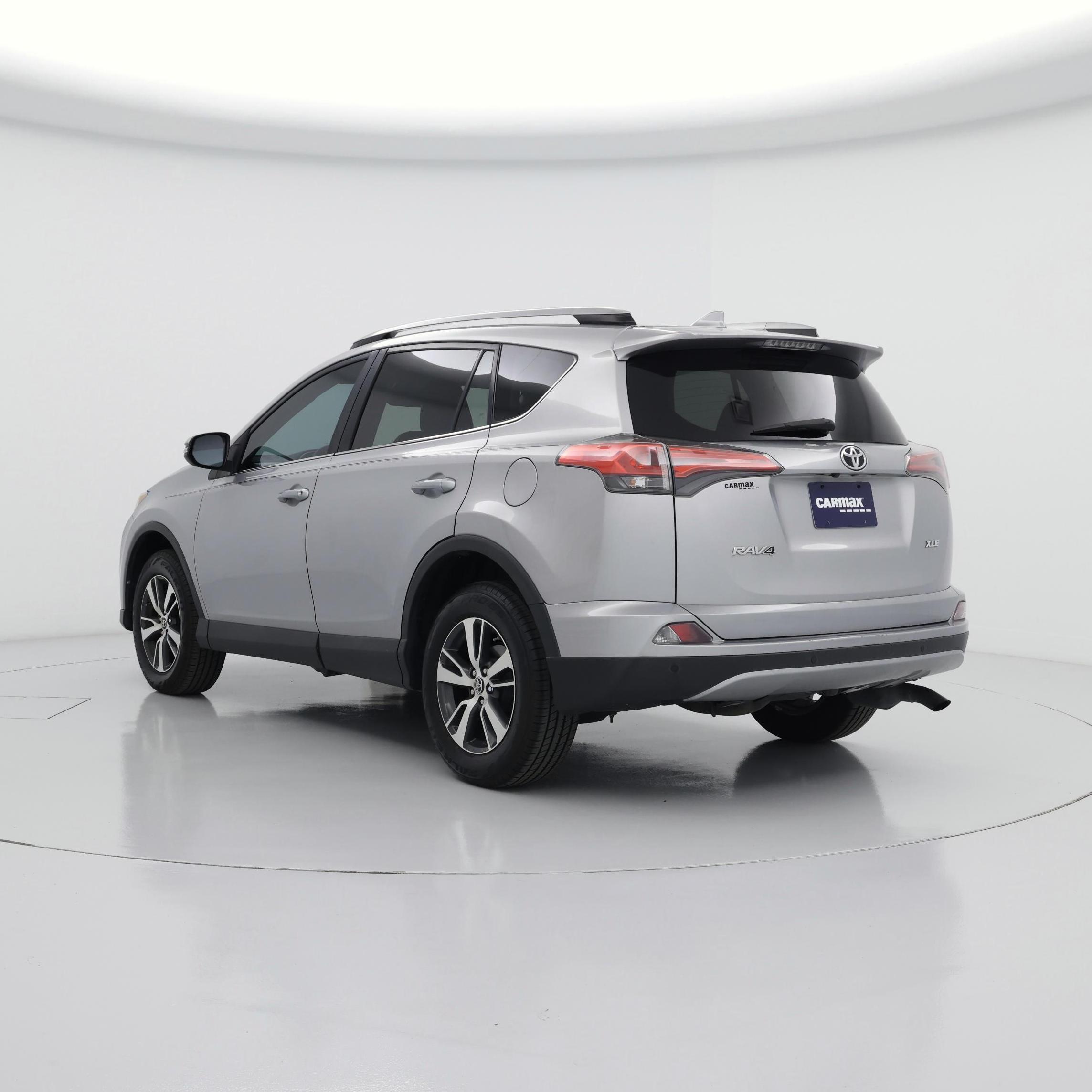 Thumbnail: 2017 Toyota RAV4 - 2