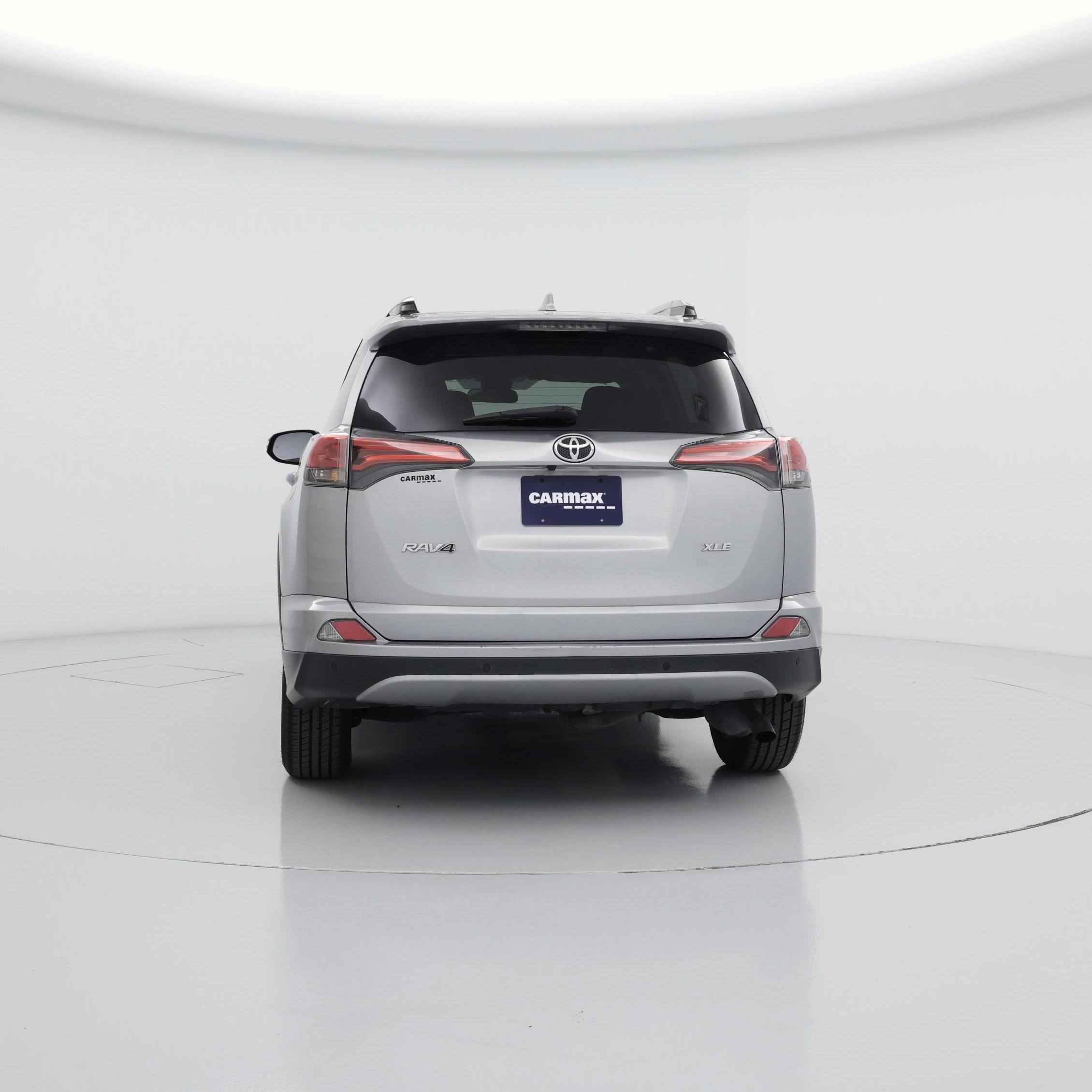 Thumbnail: 2017 Toyota RAV4 - 6