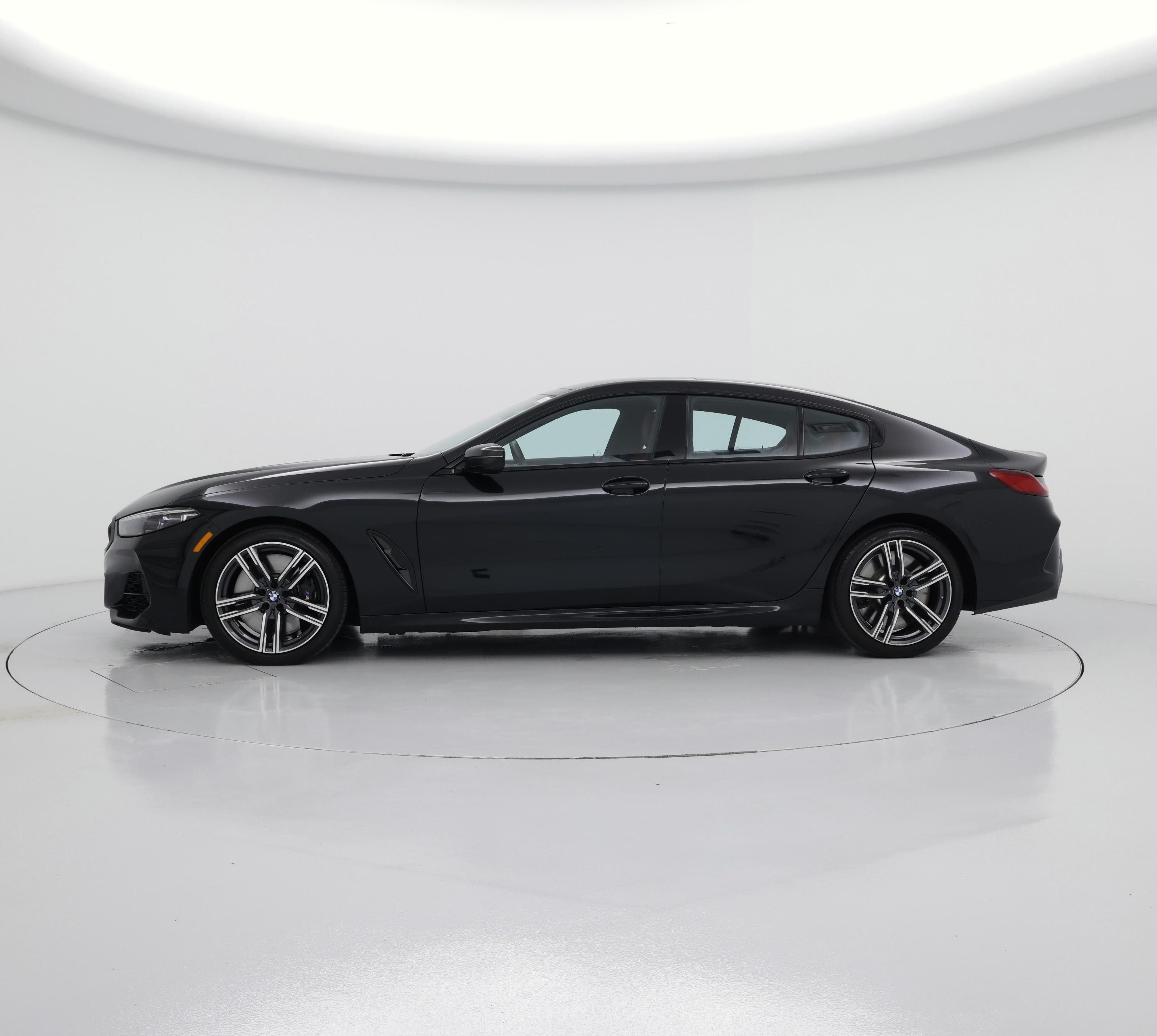 Thumbnail: 2022 BMW 8 Series - 3