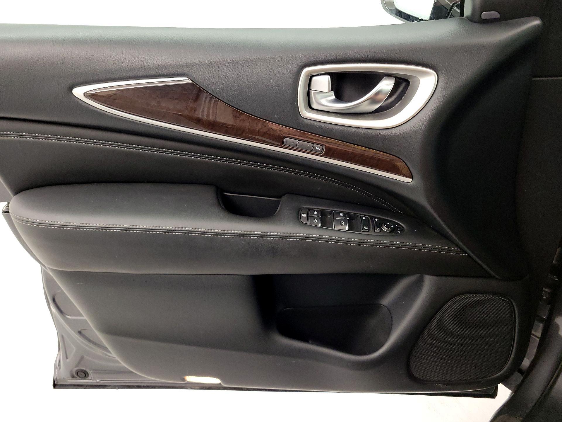 Thumbnail: 2019 INFINITI QX60 - 12