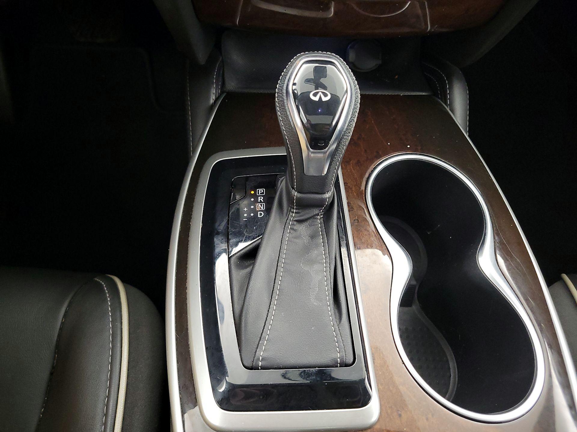 Thumbnail: 2019 INFINITI QX60 - 18