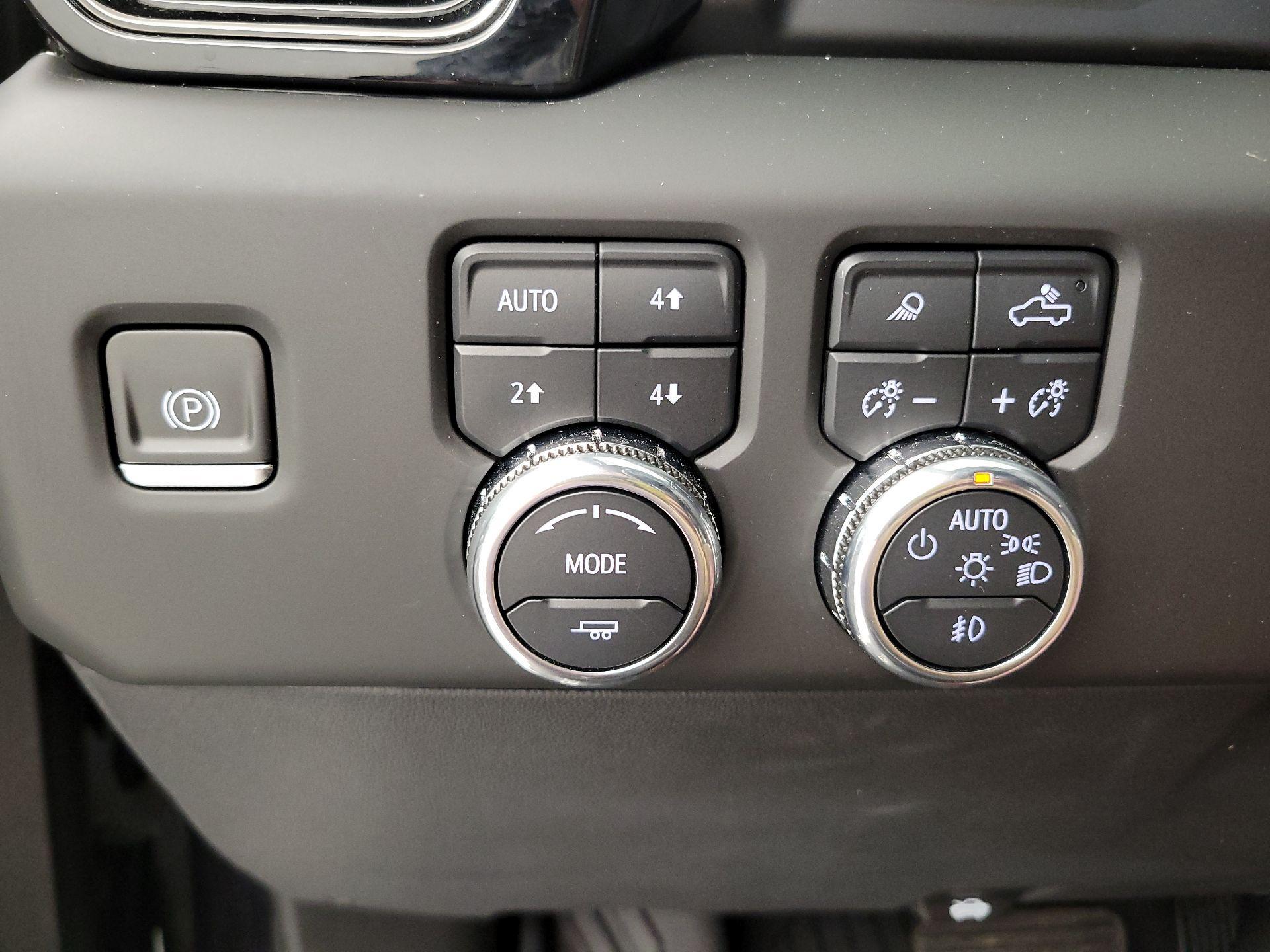 Thumbnail: 2024 GMC Sierra 1500 - 13
