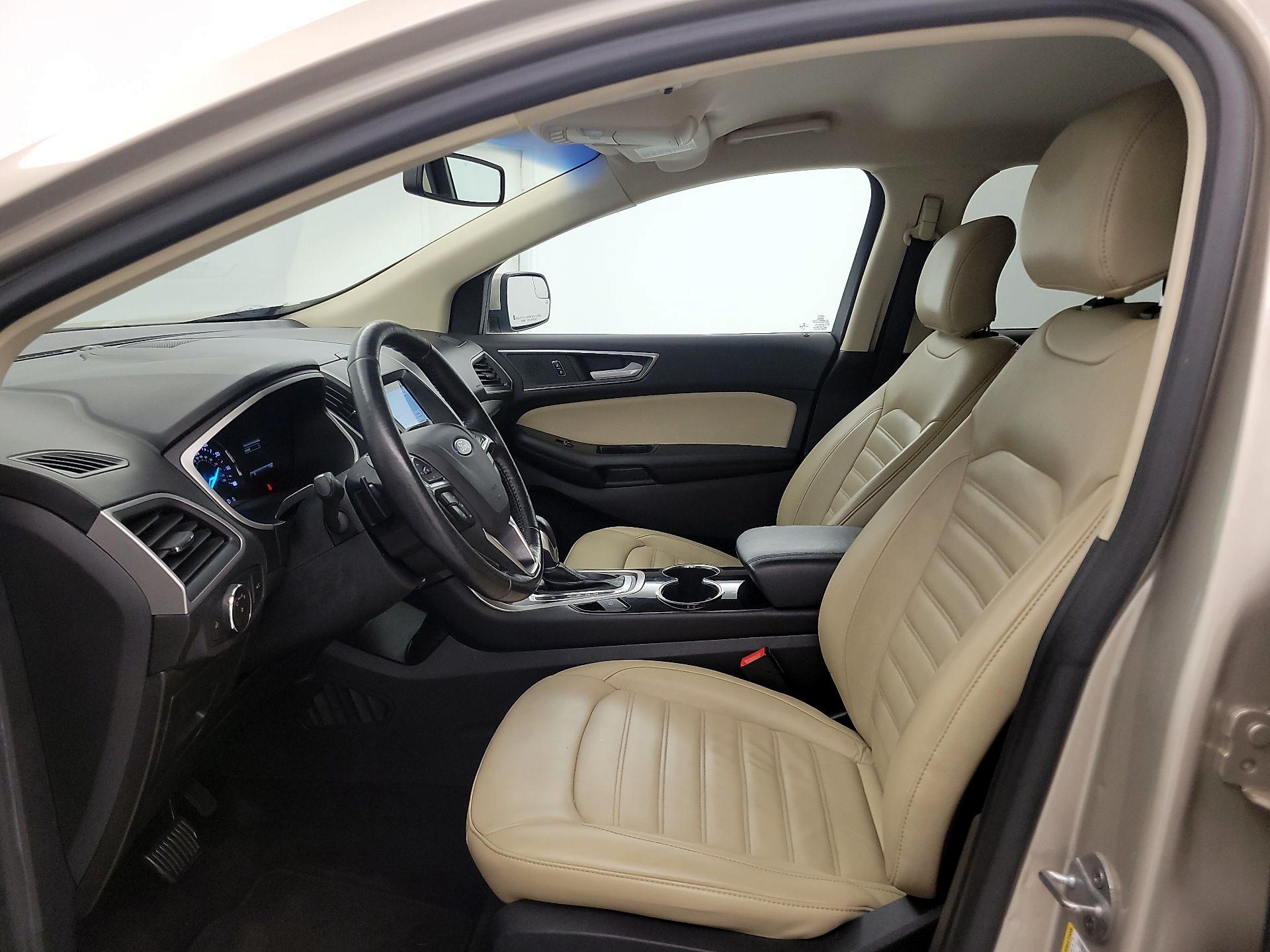 Thumbnail: 2017 Ford Edge - 11