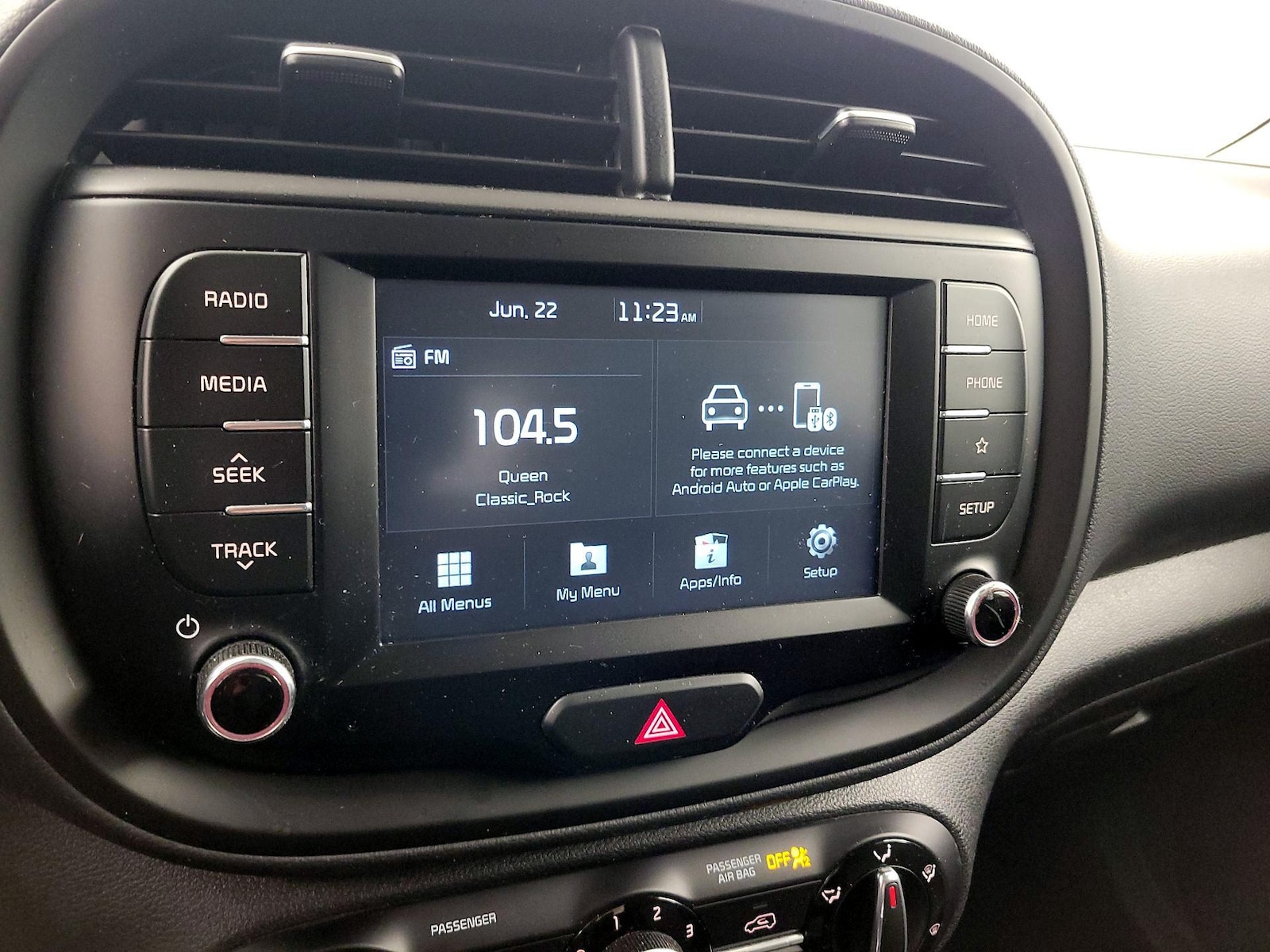 2021 Kia Soul LX - Photo 16