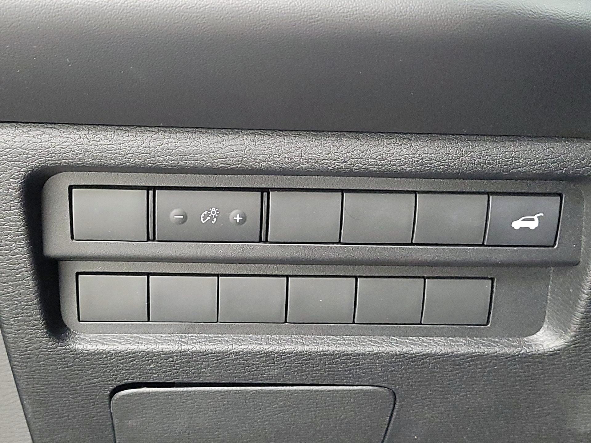 Thumbnail: 2024 Mitsubishi Outlander - 13