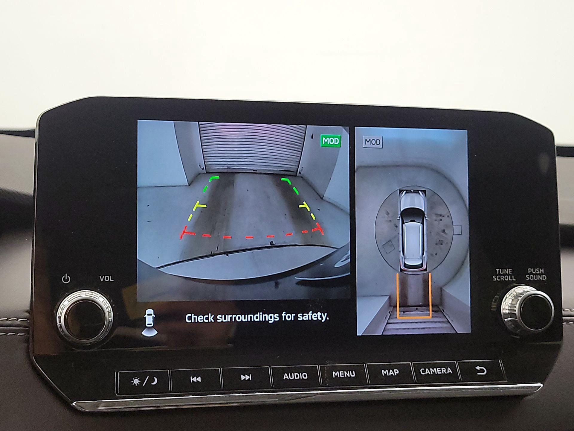 Thumbnail: 2024 Mitsubishi Outlander - 15