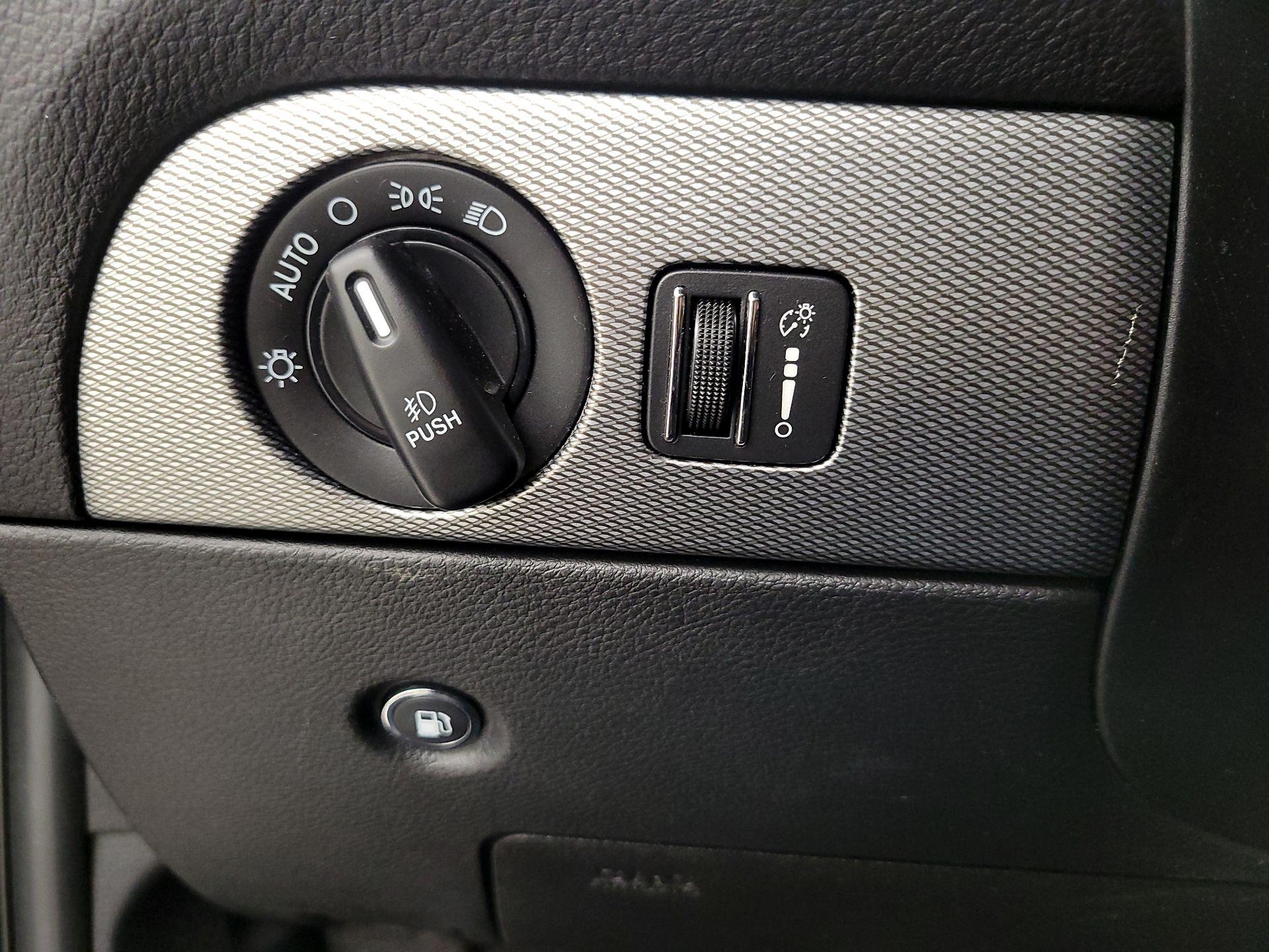 Thumbnail: 2019 Dodge Durango - 13