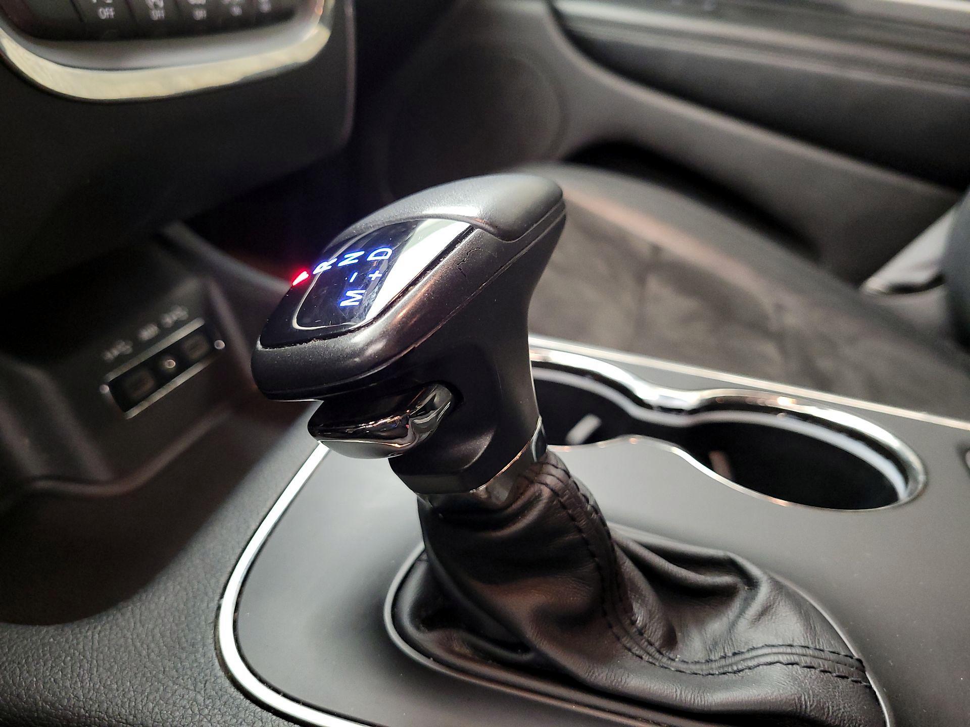 Thumbnail: 2019 Dodge Durango - 17