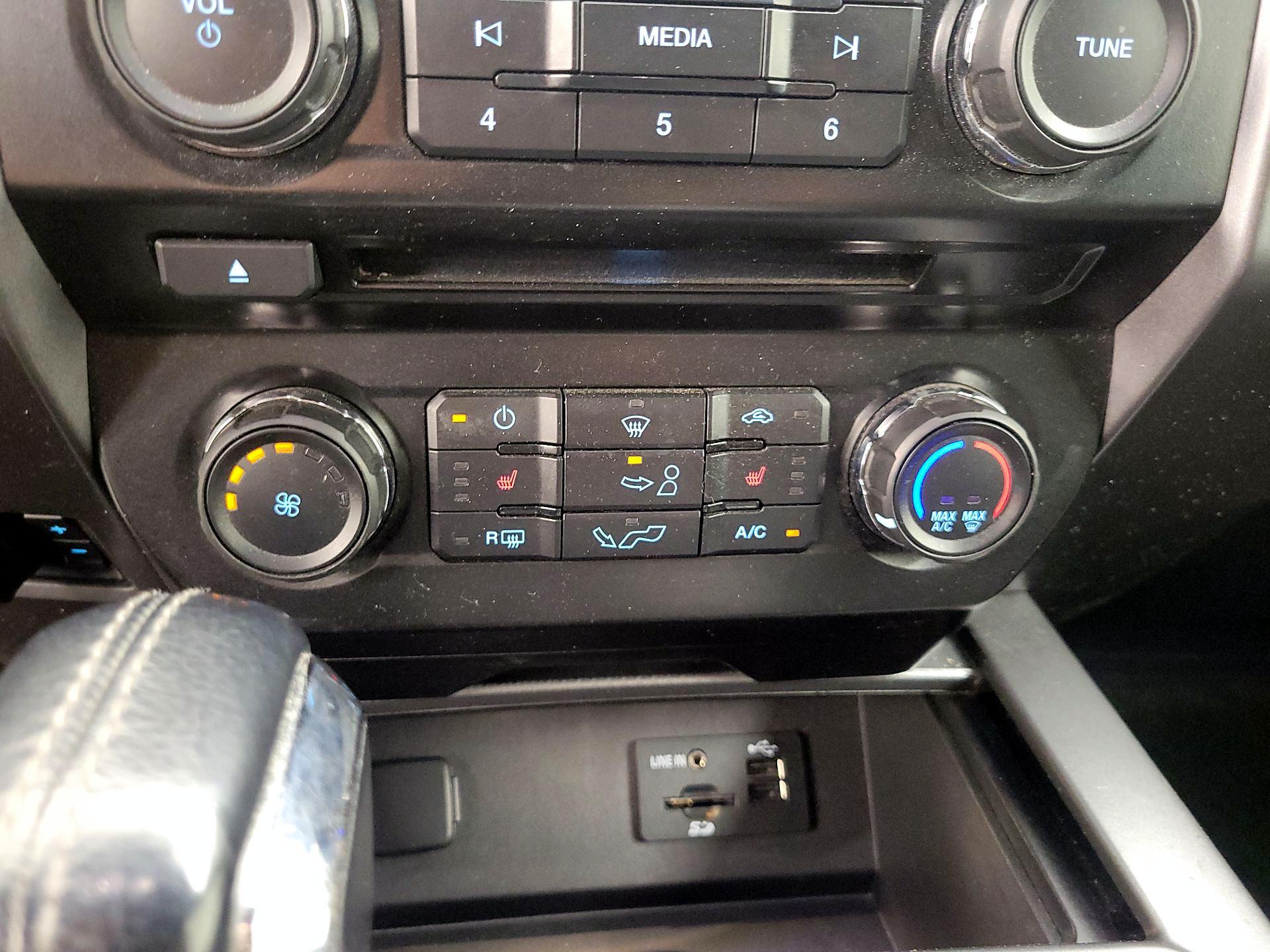 Thumbnail: 2015 Ford F-150 - 16