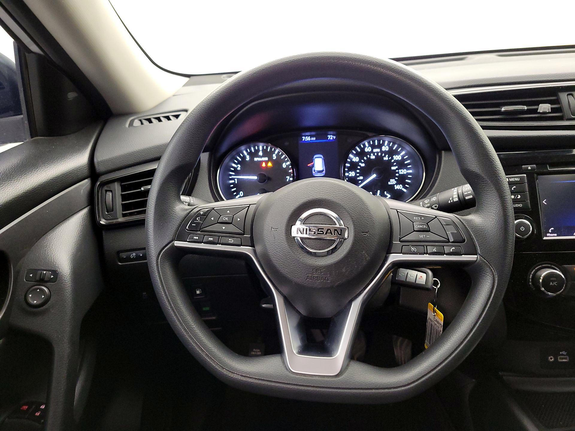 Thumbnail: 2020 Nissan Rogue - 10