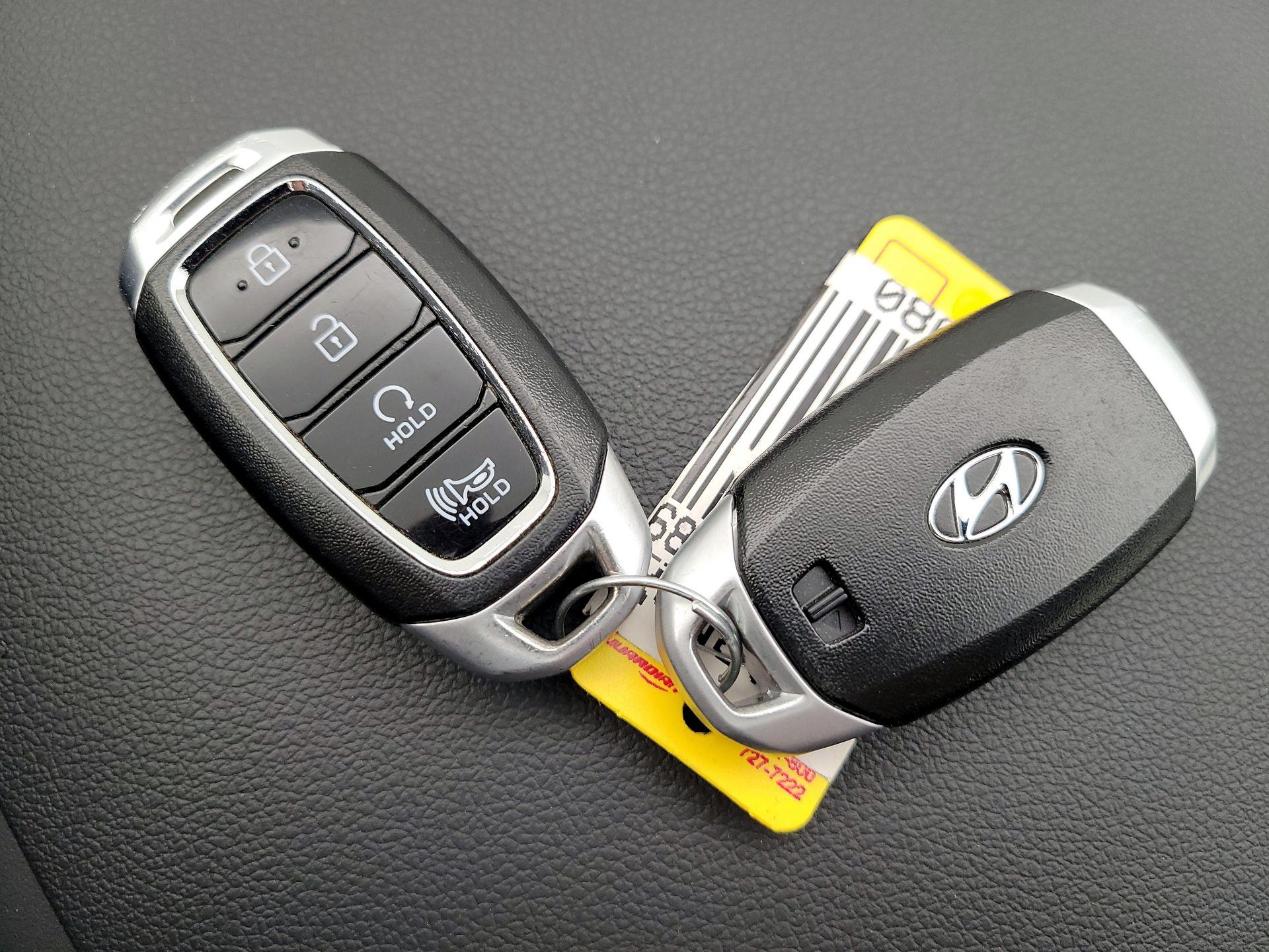 Thumbnail: 2022 Hyundai Kona - 18