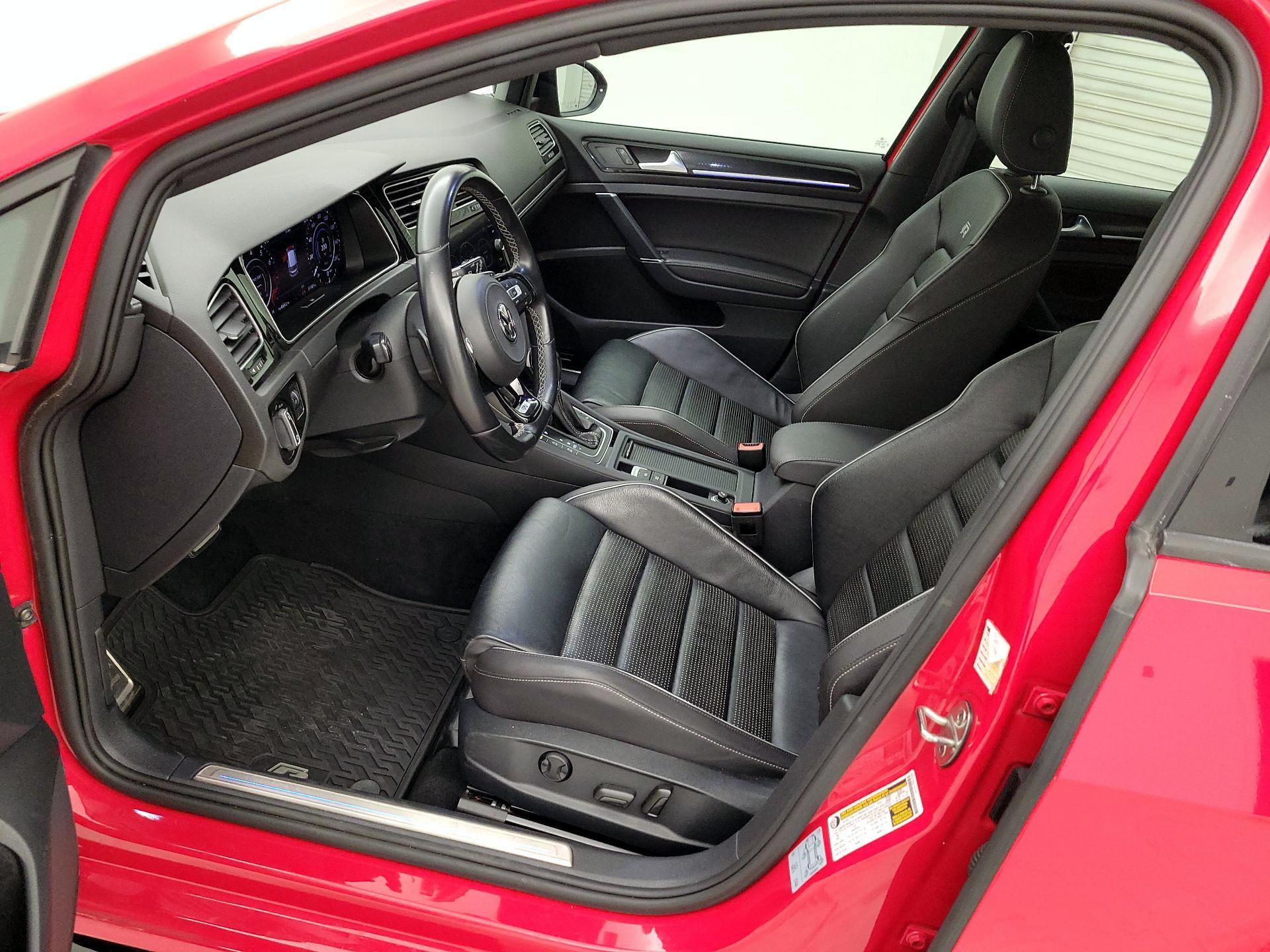 Thumbnail: 2019 Volkswagen Golf - 11