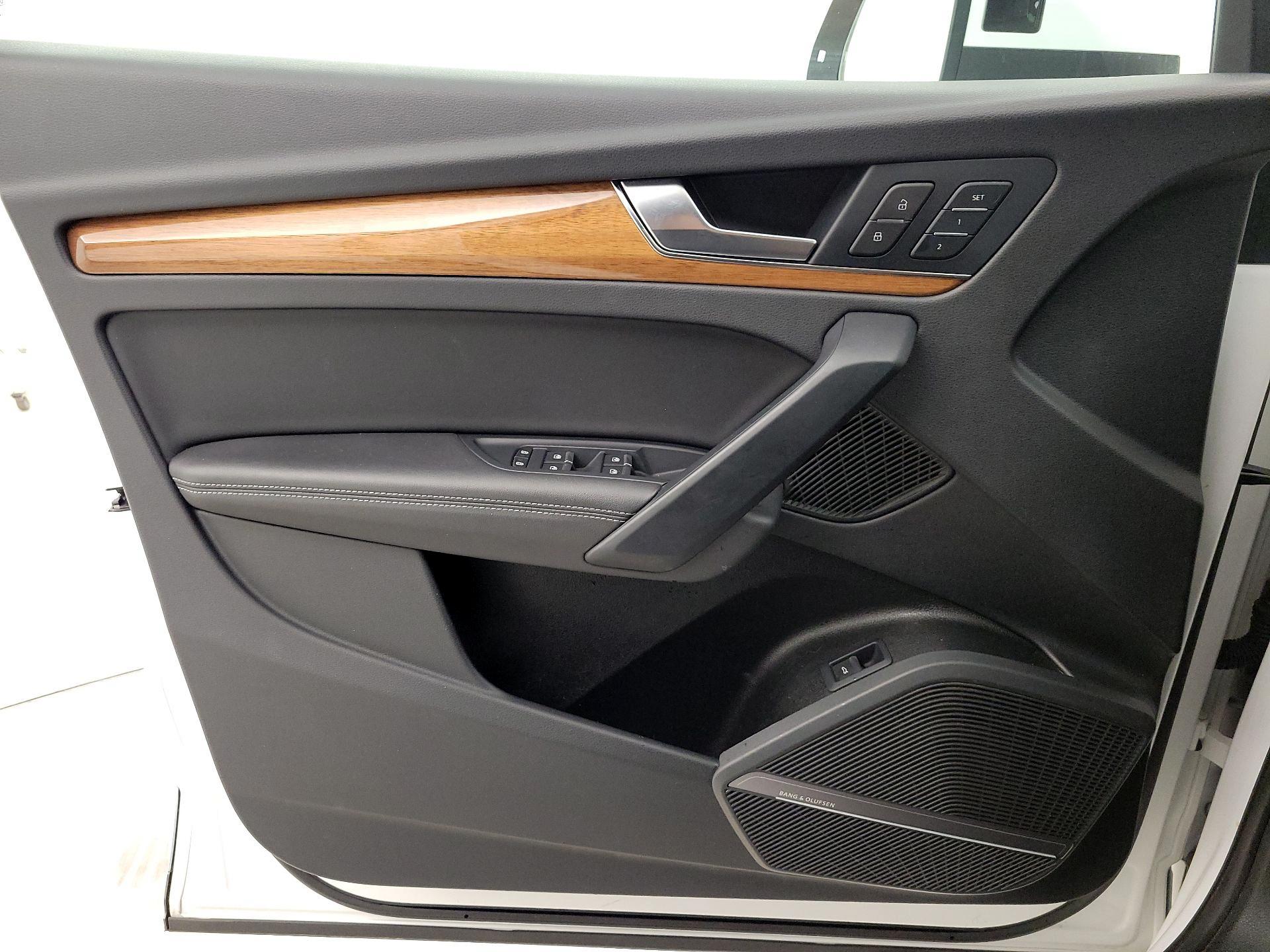 Thumbnail: 2023 Audi Q5 - 12