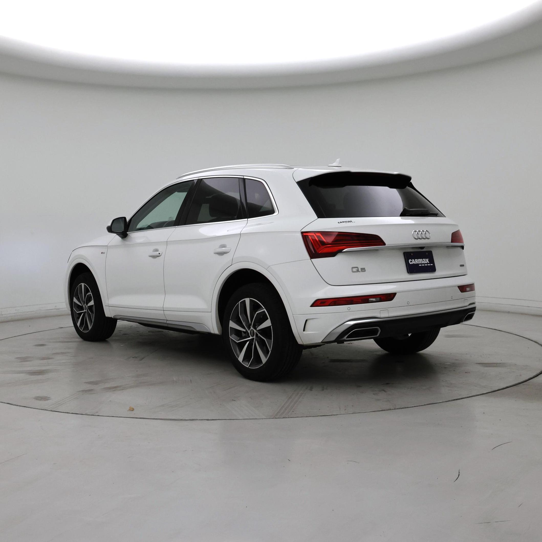 Thumbnail: 2023 Audi Q5 - 2