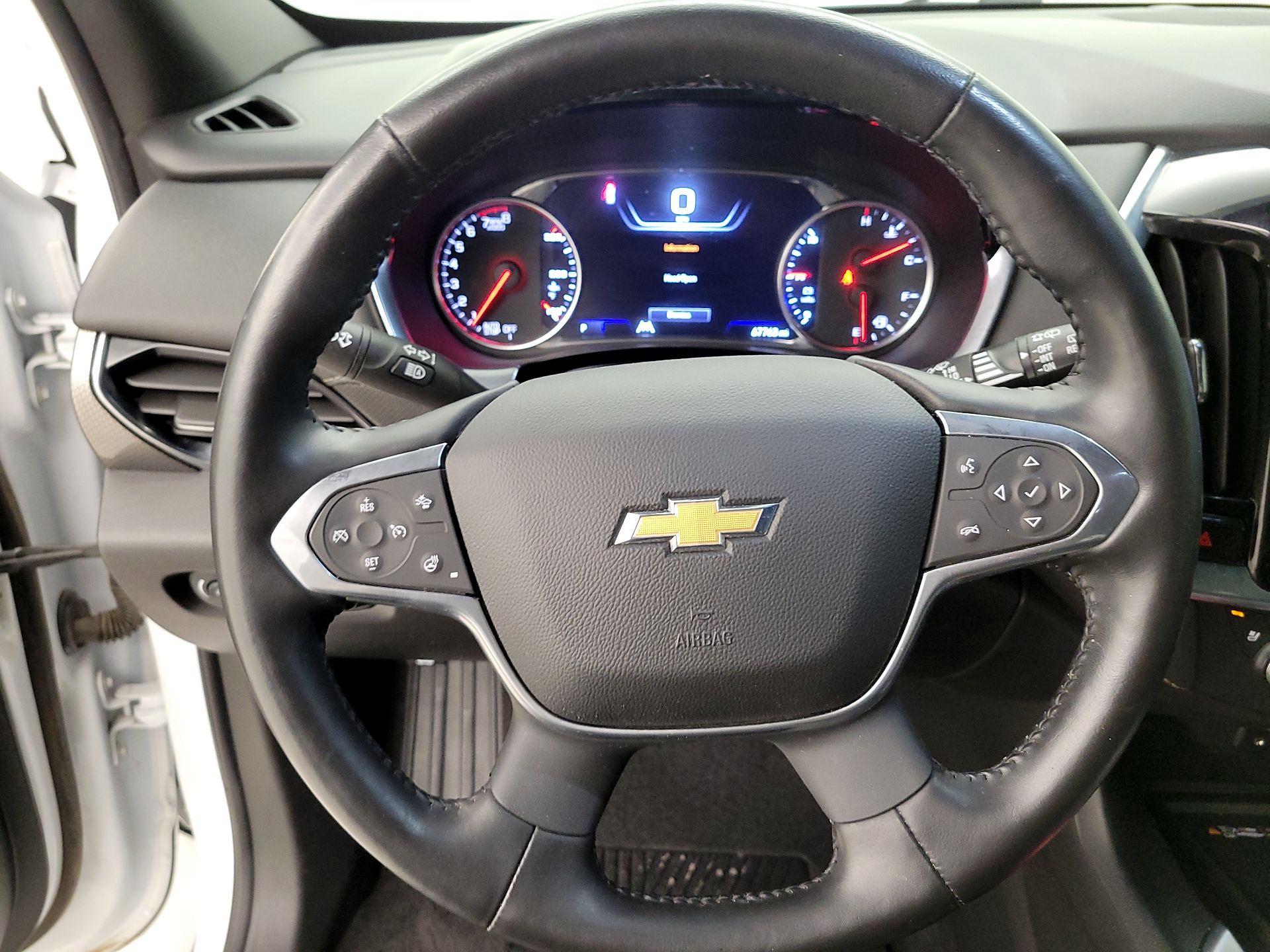 Thumbnail: 2022 Chevrolet Traverse - 10