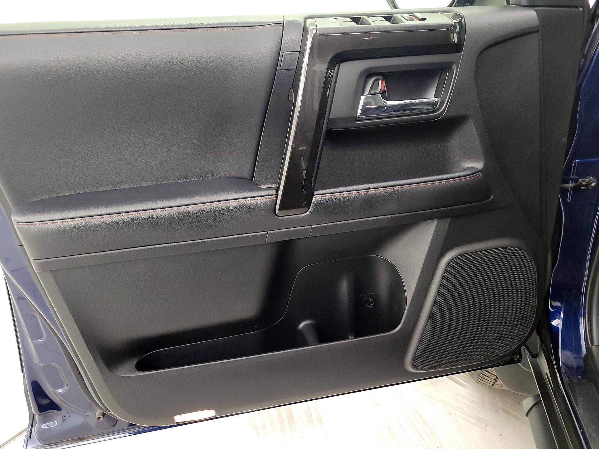 Thumbnail: 2024 Toyota 4Runner - 12