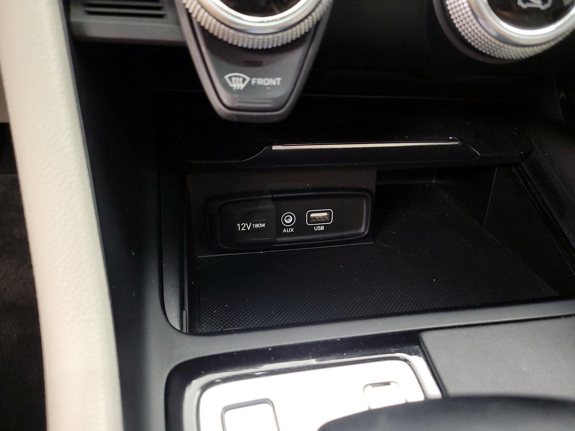 Thumbnail: 2021 Genesis G70 - 18