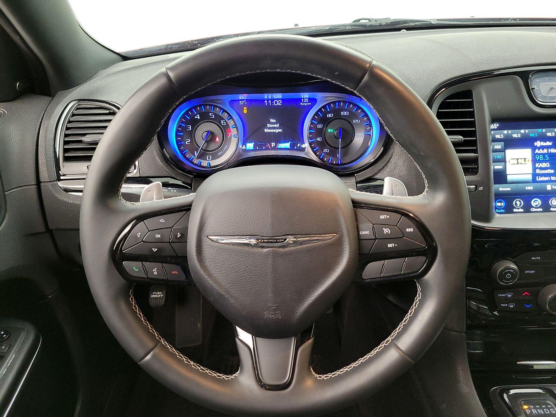 Thumbnail: 2018 Chrysler 300 - 10