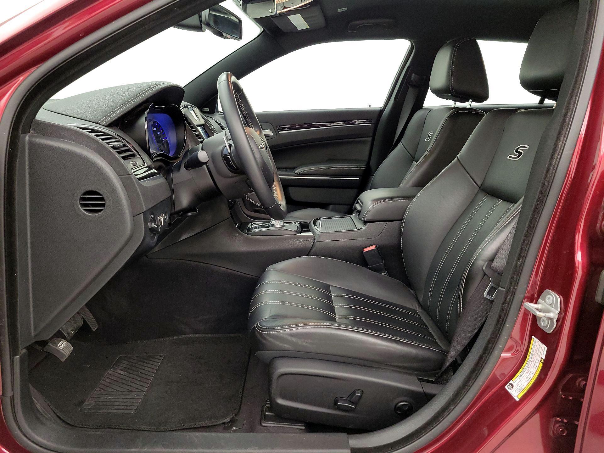 Thumbnail: 2018 Chrysler 300 - 11