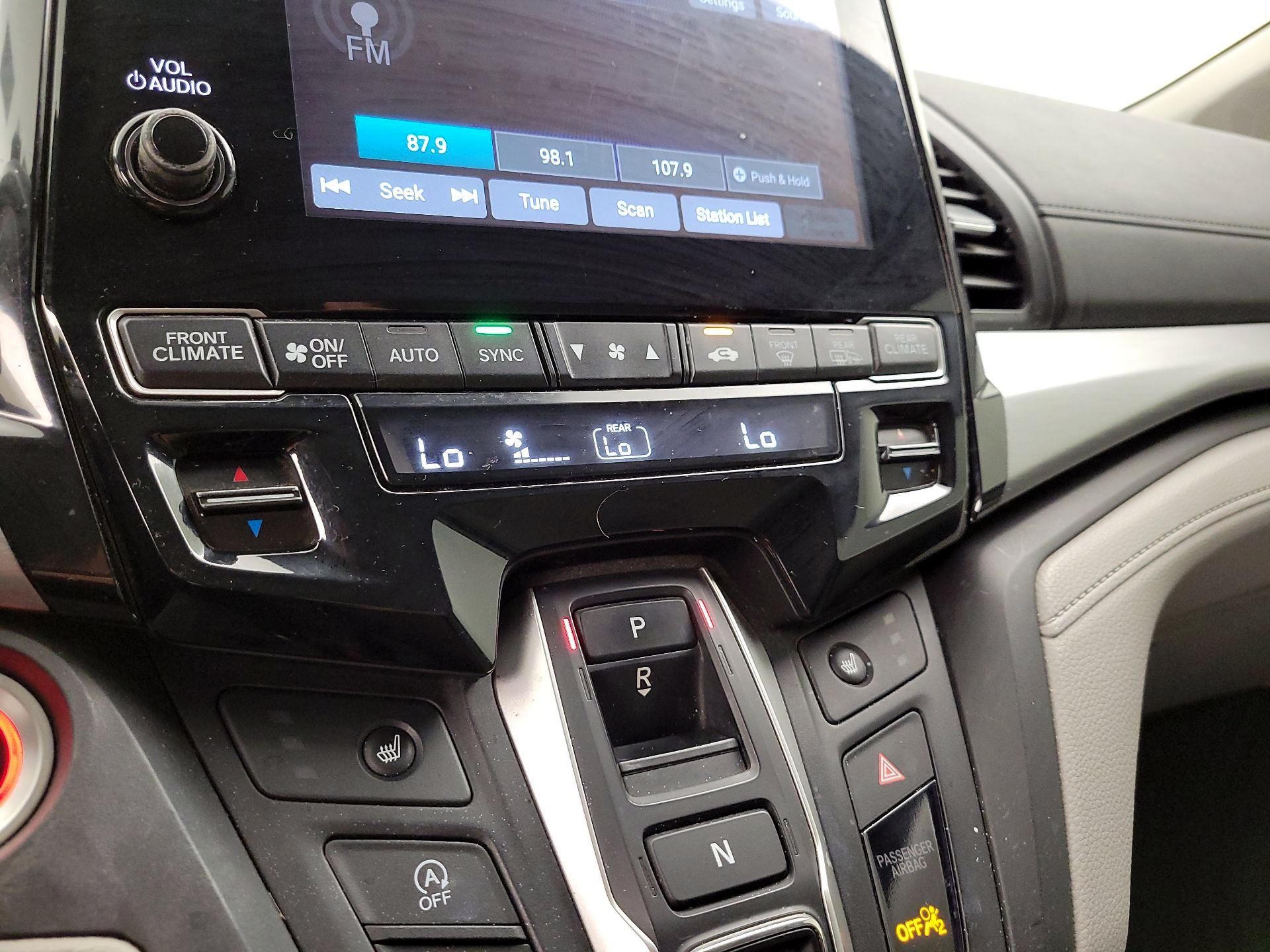 Thumbnail: 2020 Honda Odyssey - 16